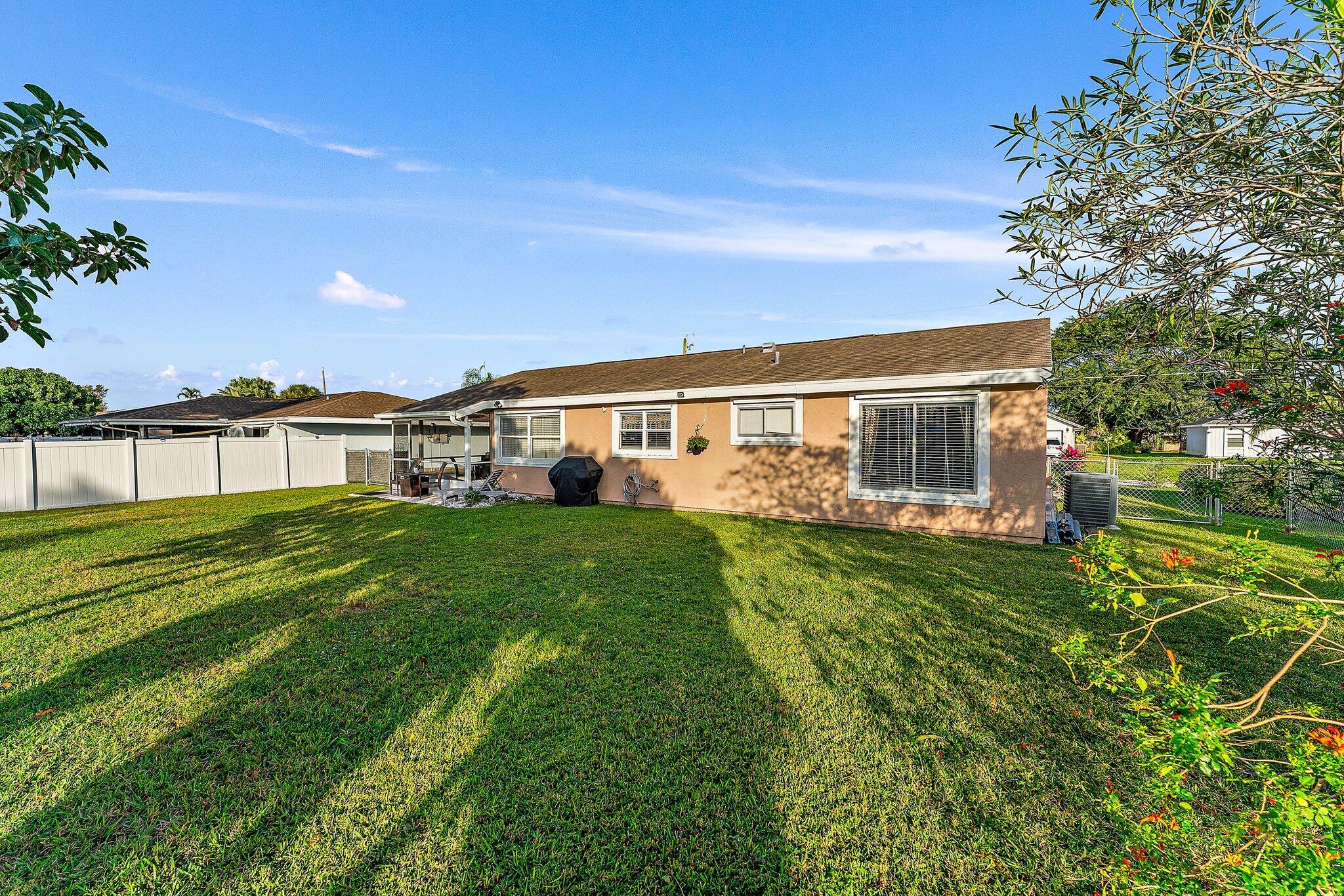 2122 SE Wald Street, Port St. Lucie