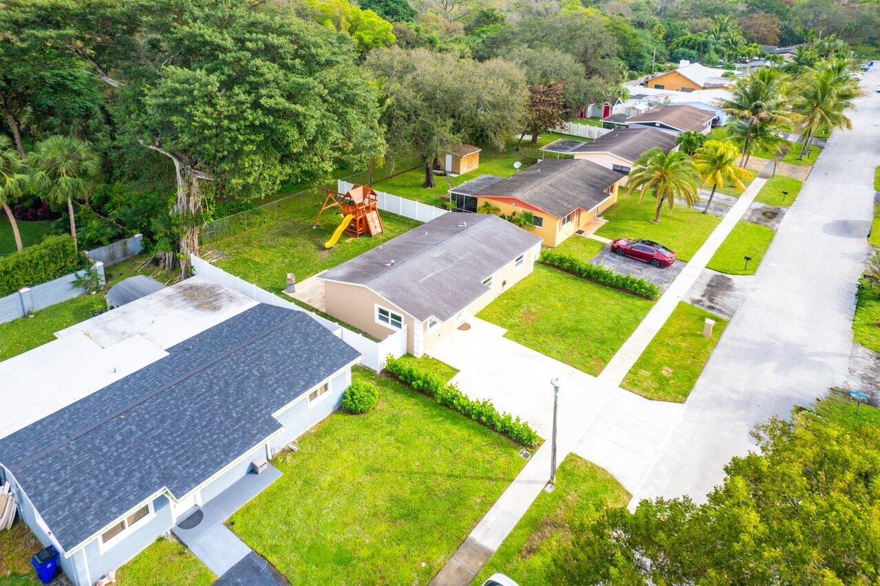 4979 SW 4th Street