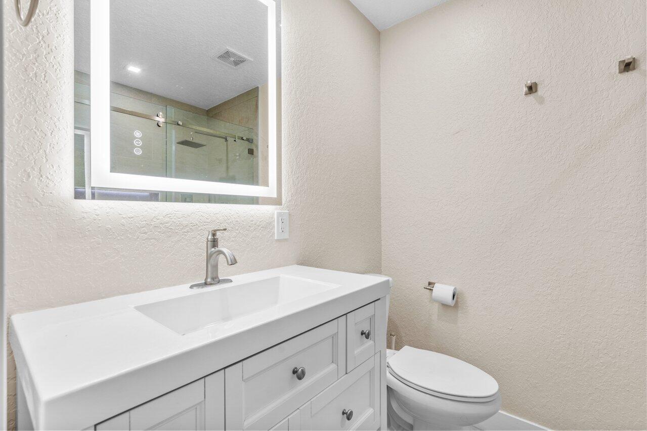 4979 SW 4th Street