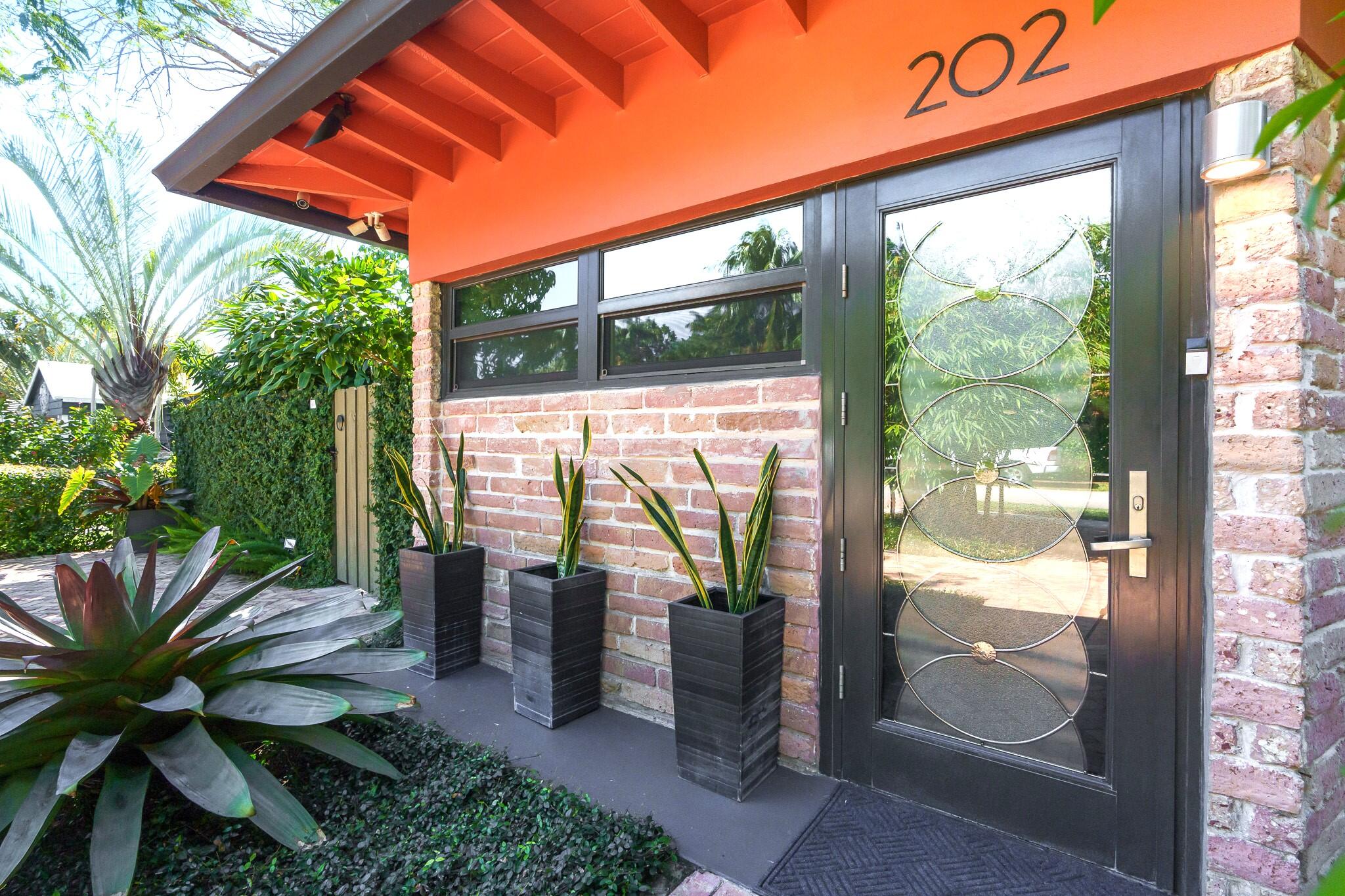 202 NE 5th Terrace