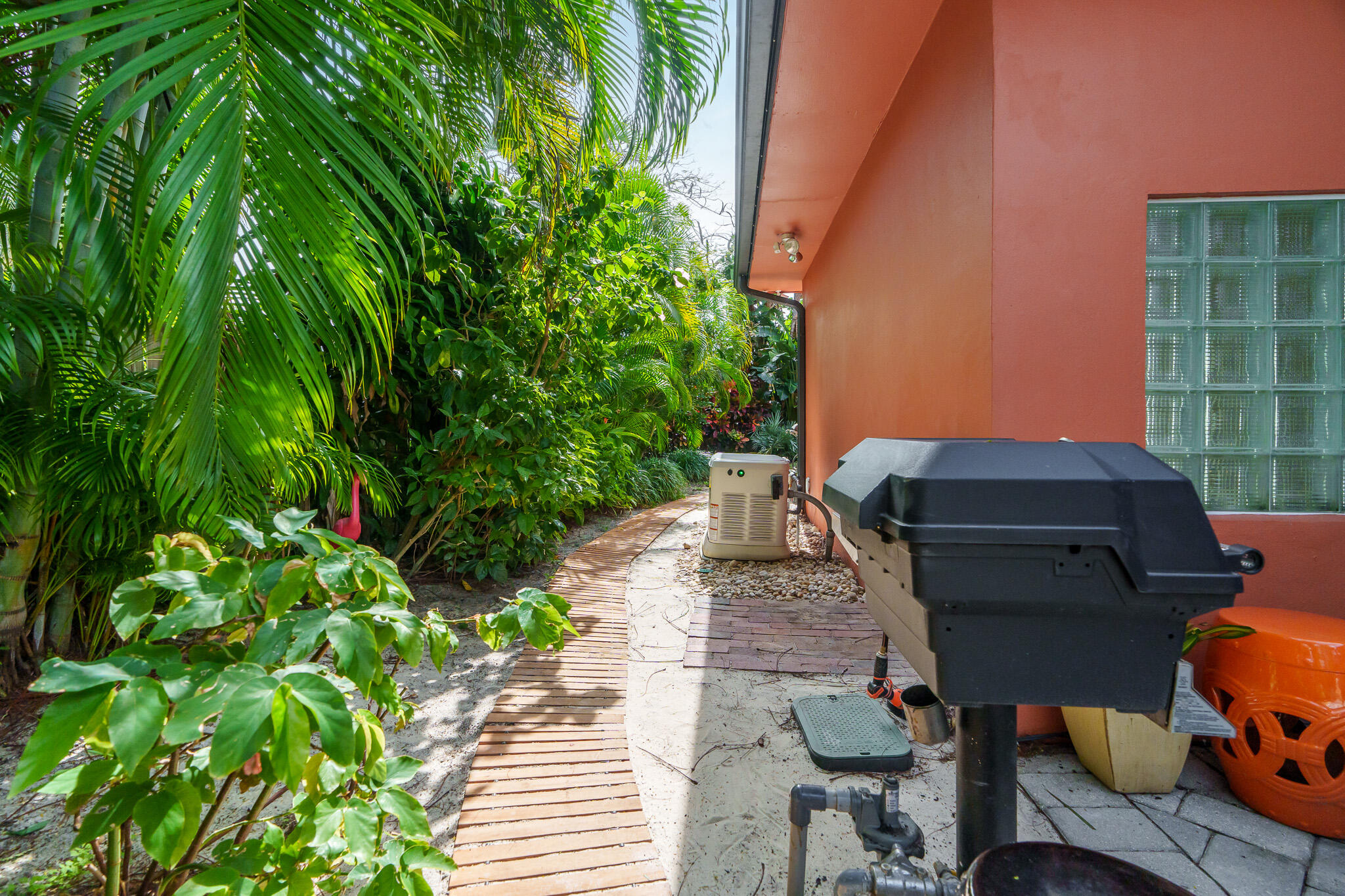 202 NE 5th Terrace