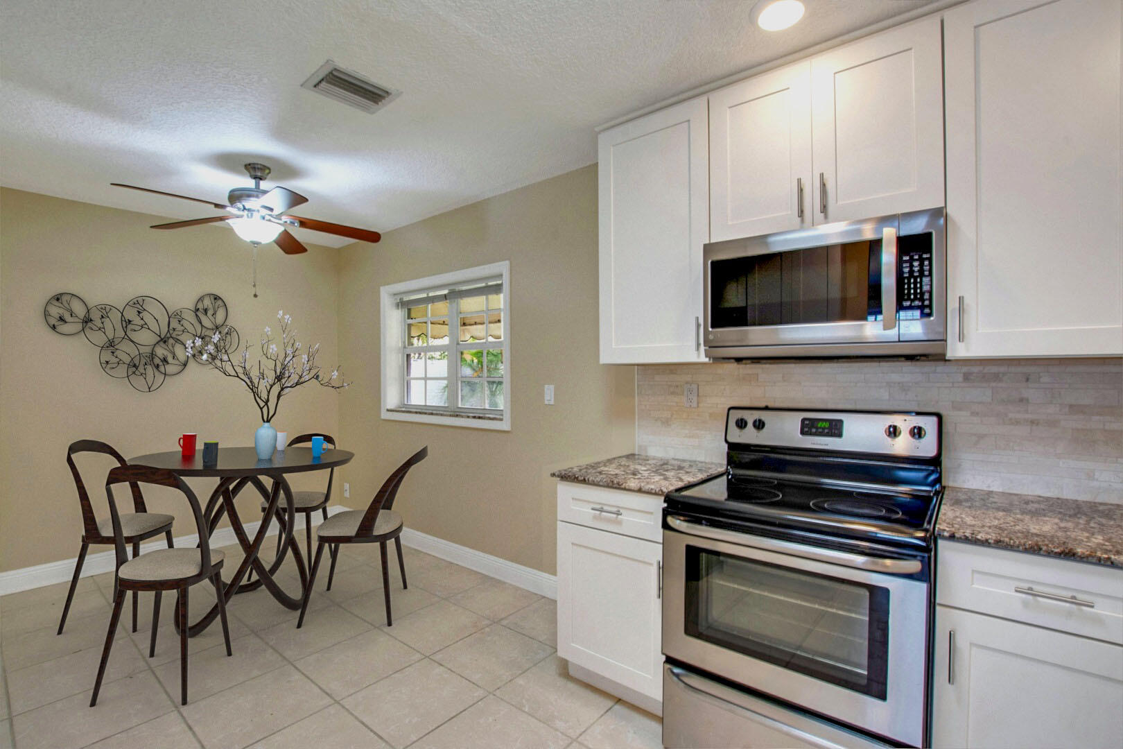 800 NW 22nd Court