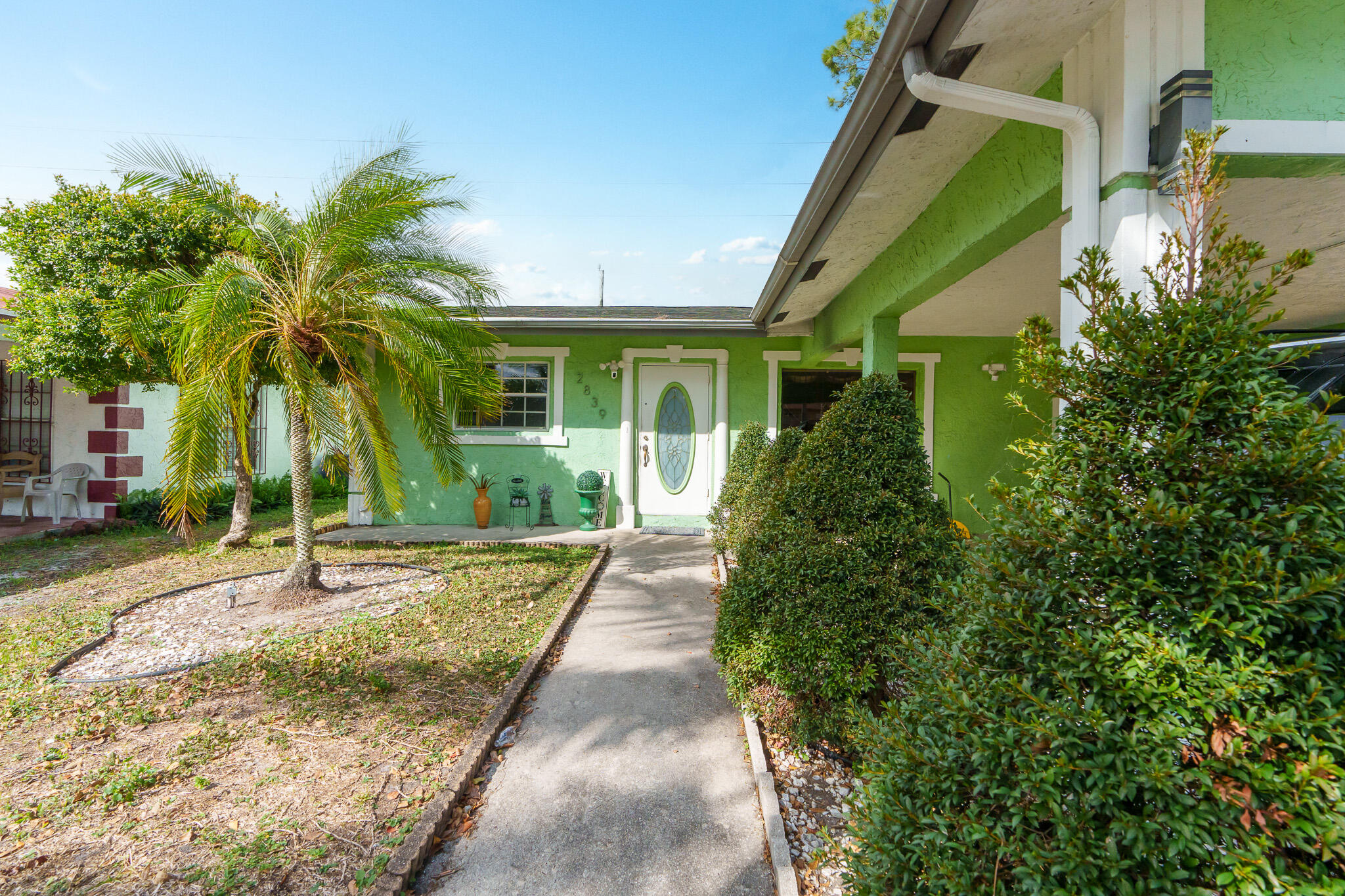 2839 NW 9th Court