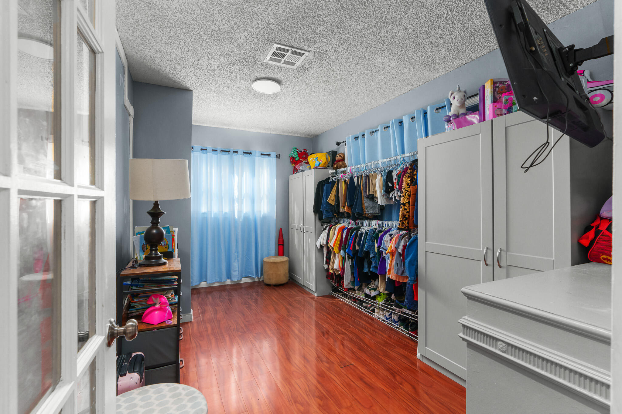 2839 NW 9th Court