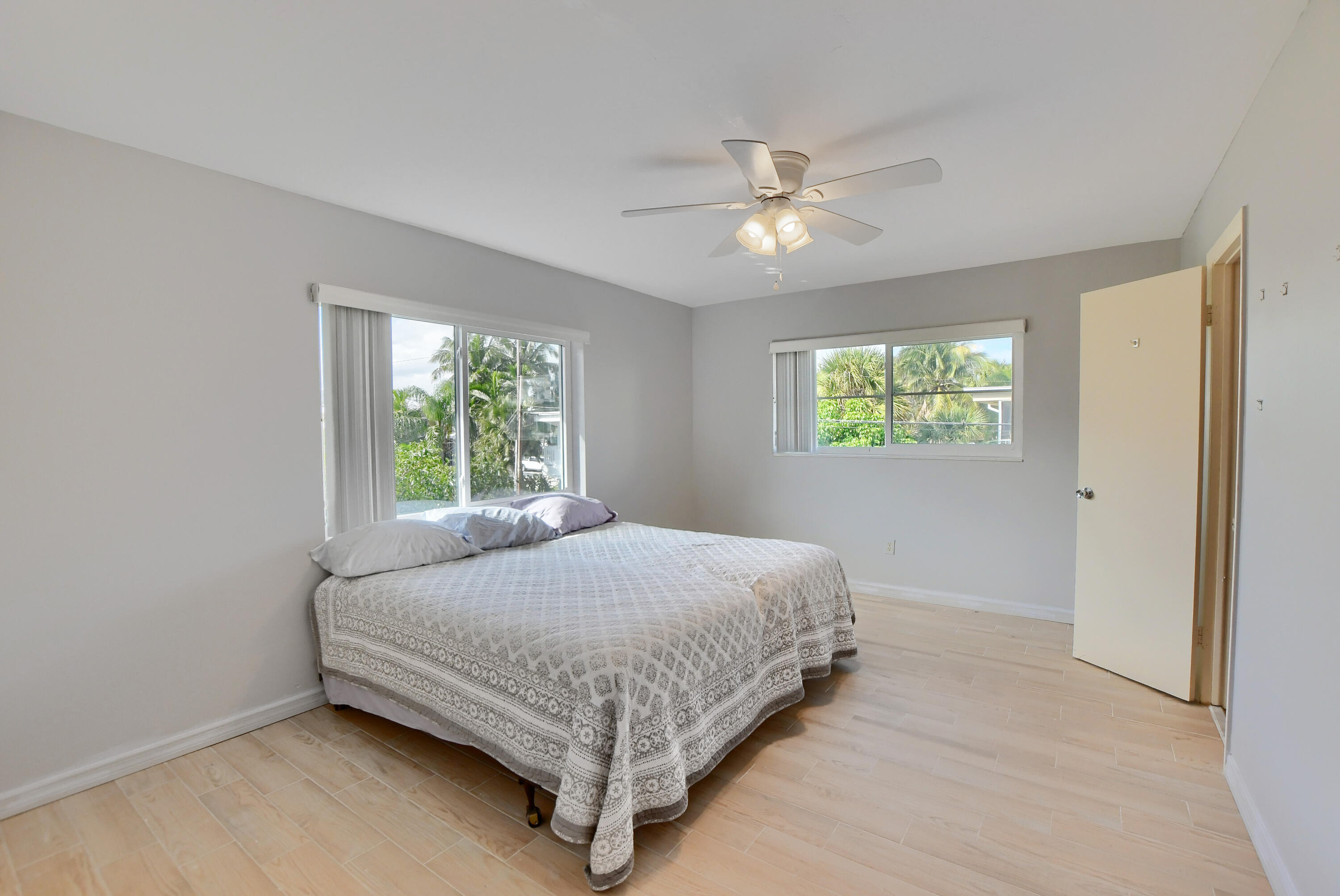 2601 S Ocean Boulevard 10