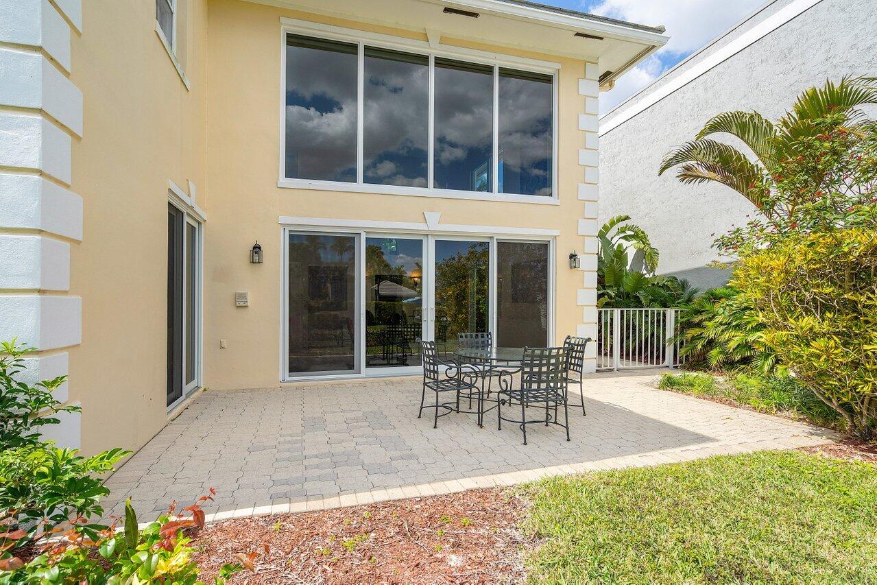 23400 Butterfly Palm Court