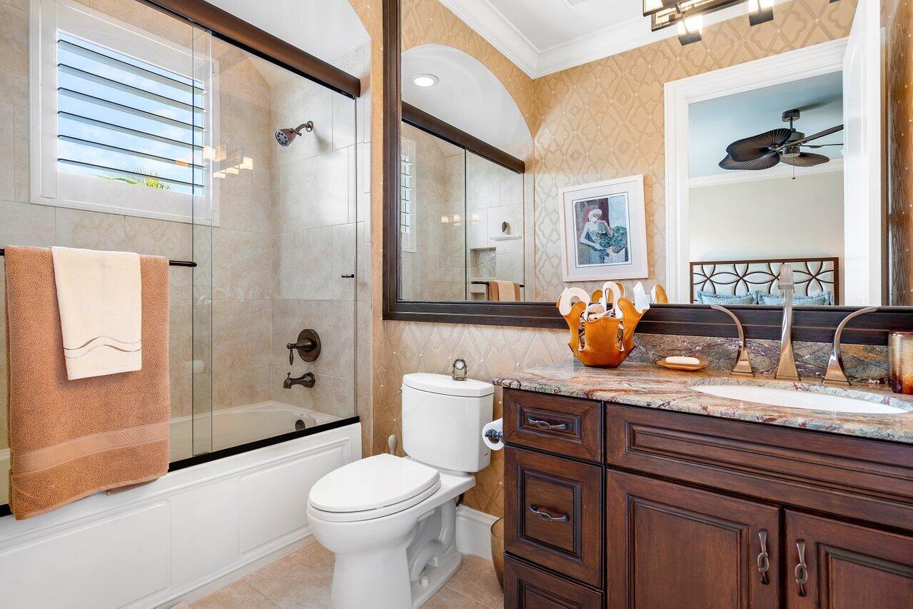 1019 Lake Shore Drive