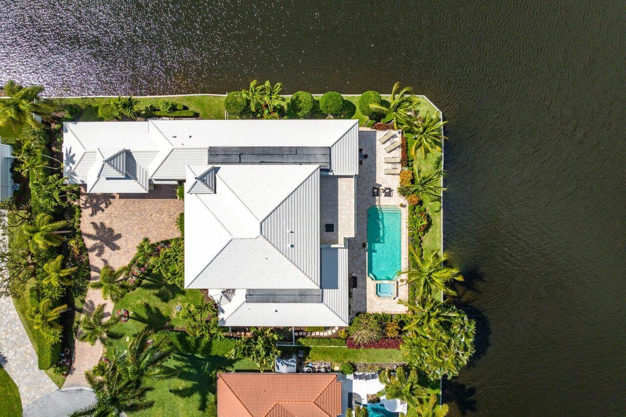 1019 Lake Shore Drive