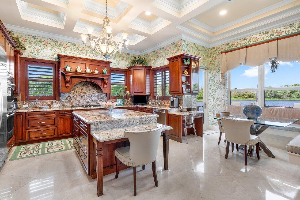 1019 Lake Shore Drive