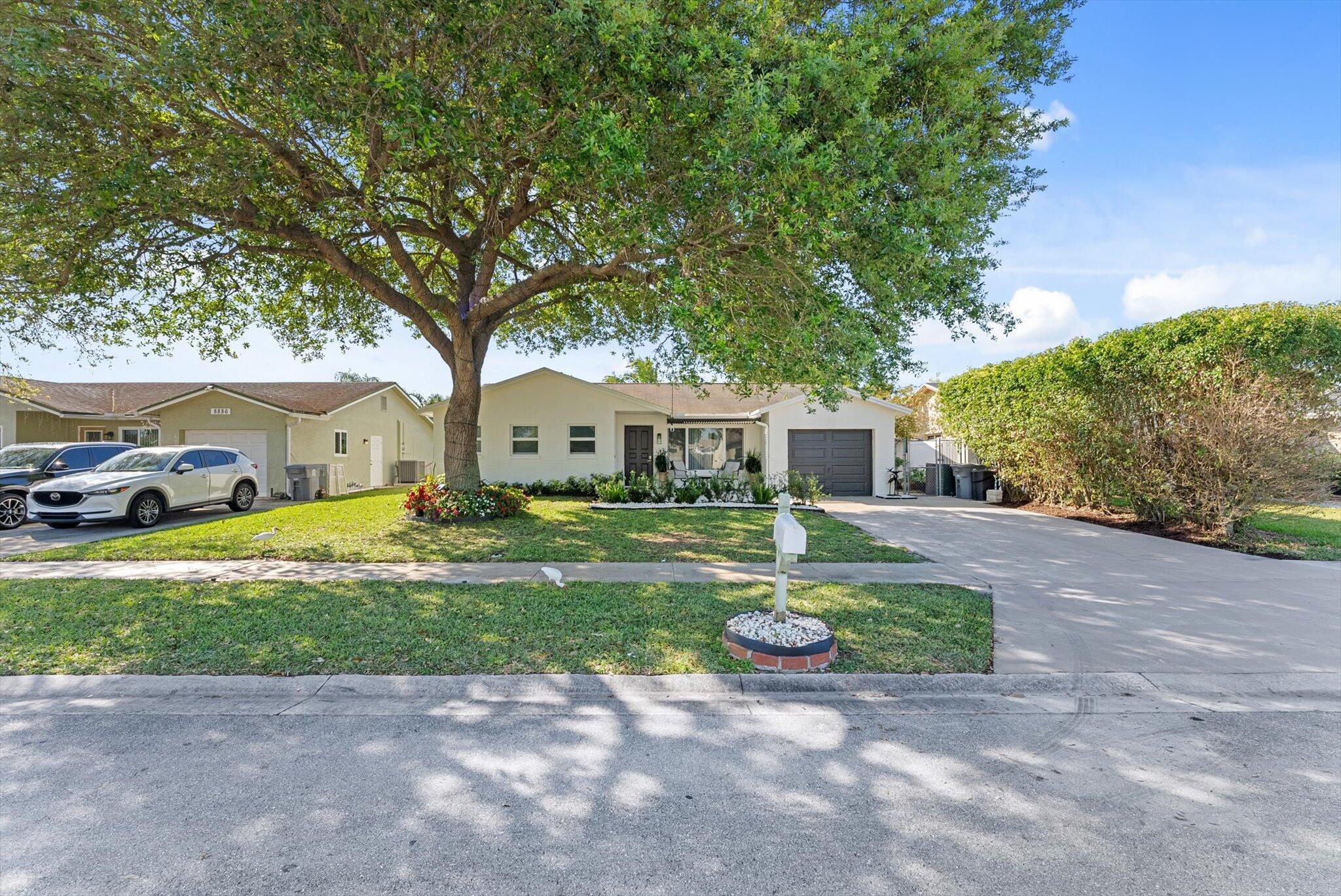 8900 SW 7th Street