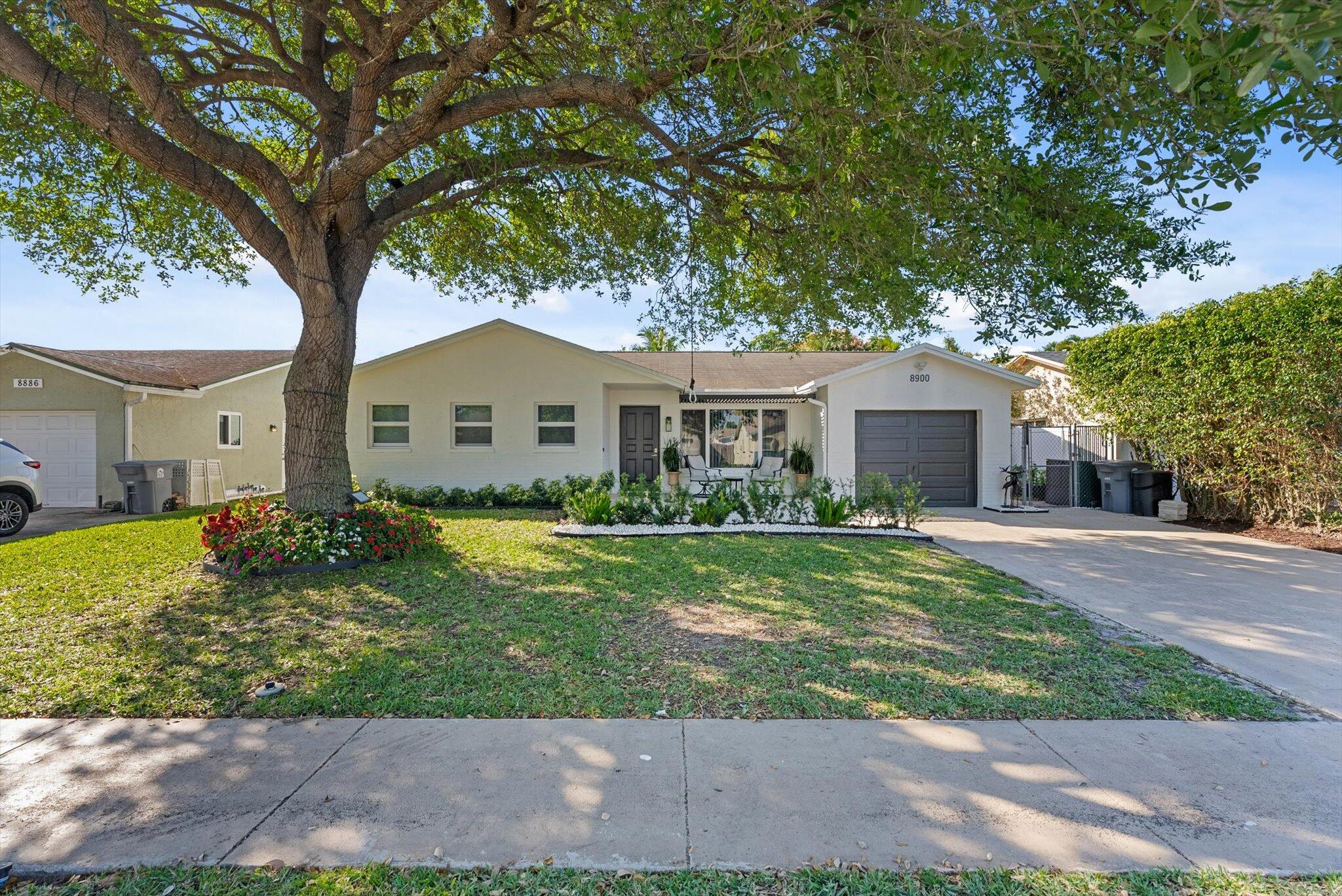 8900 SW 7th Street