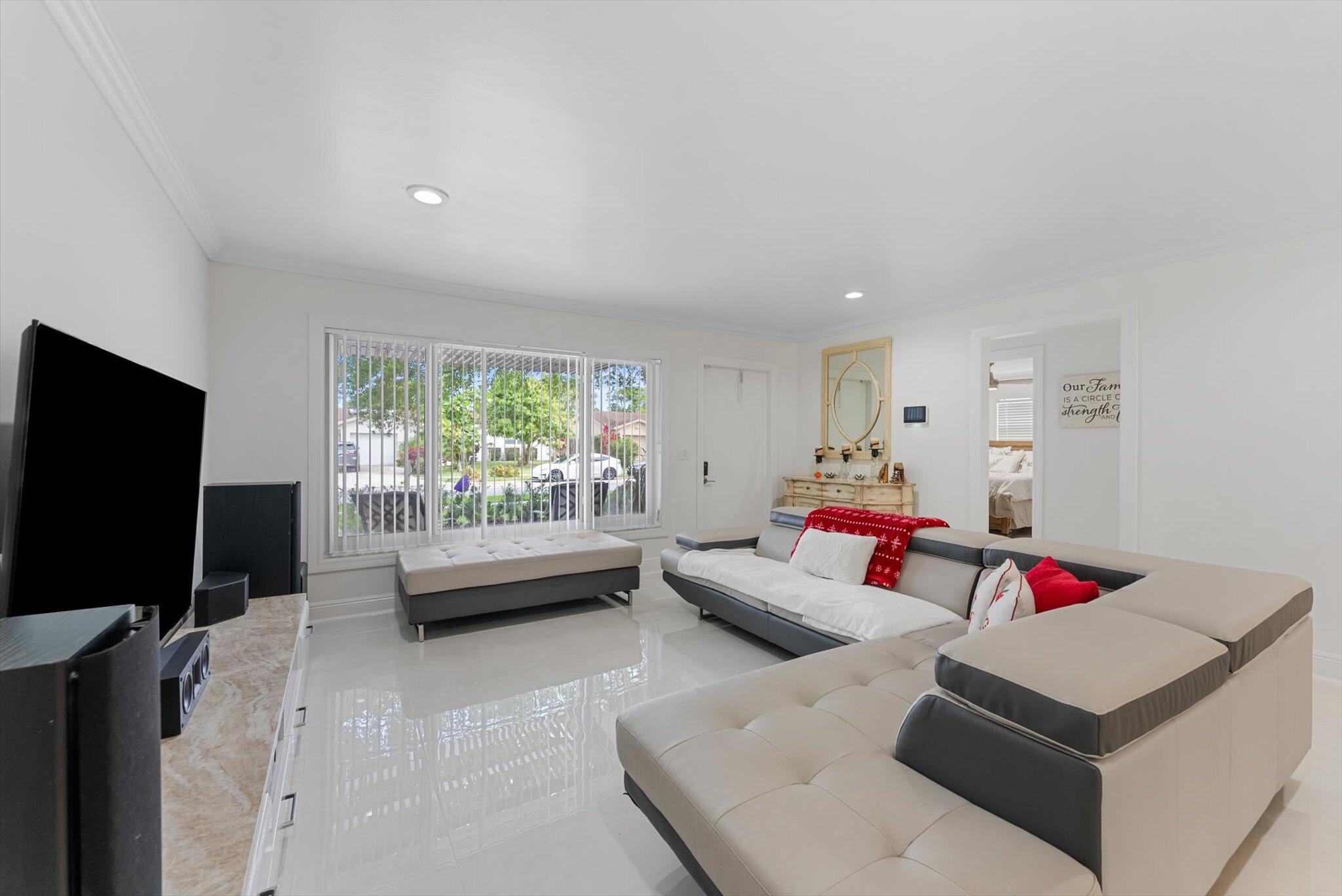 8900 SW 7th Street