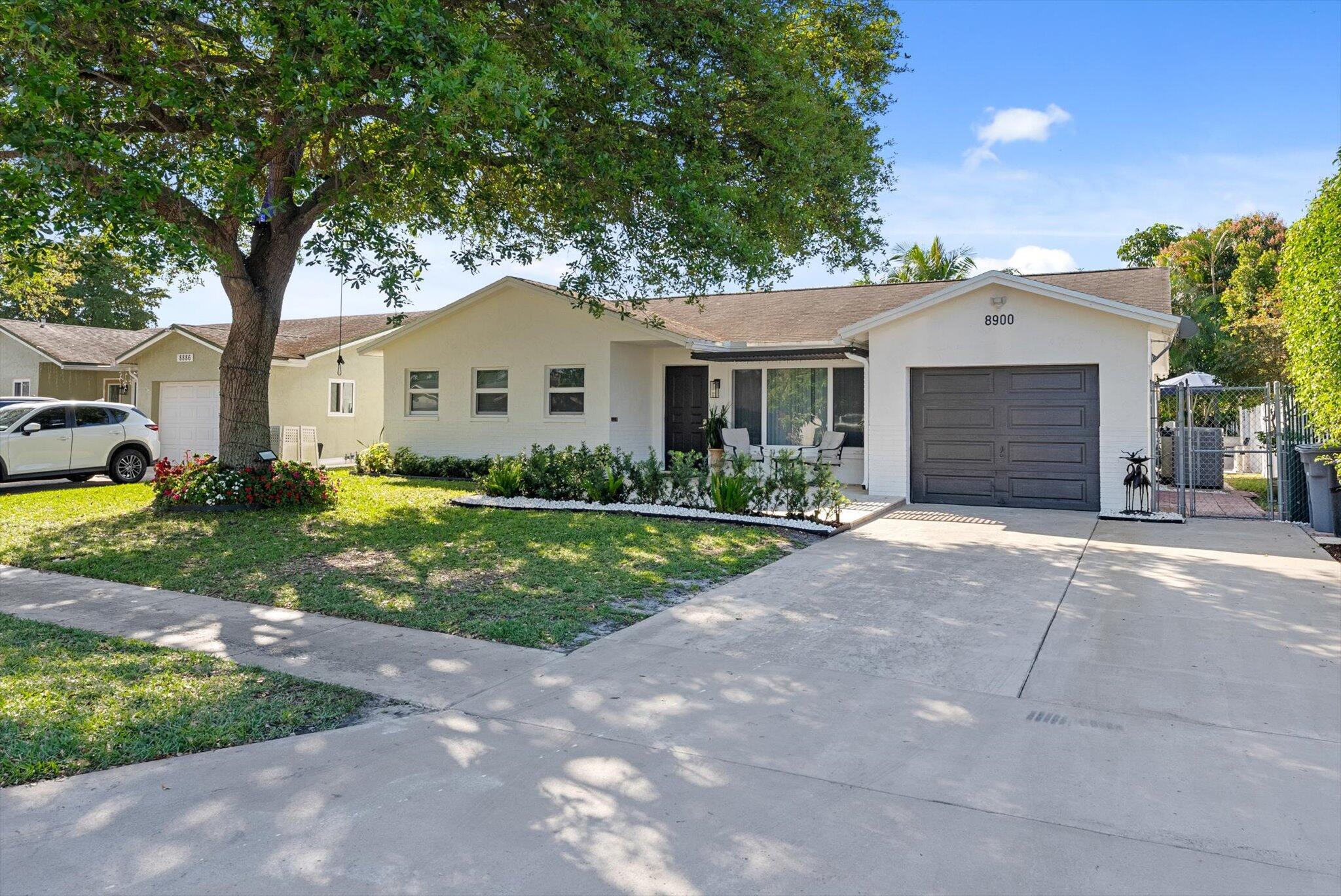 8900 SW 7th Street