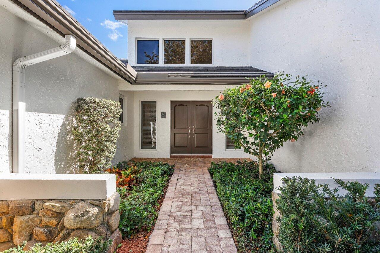 2360 NW 38th Street