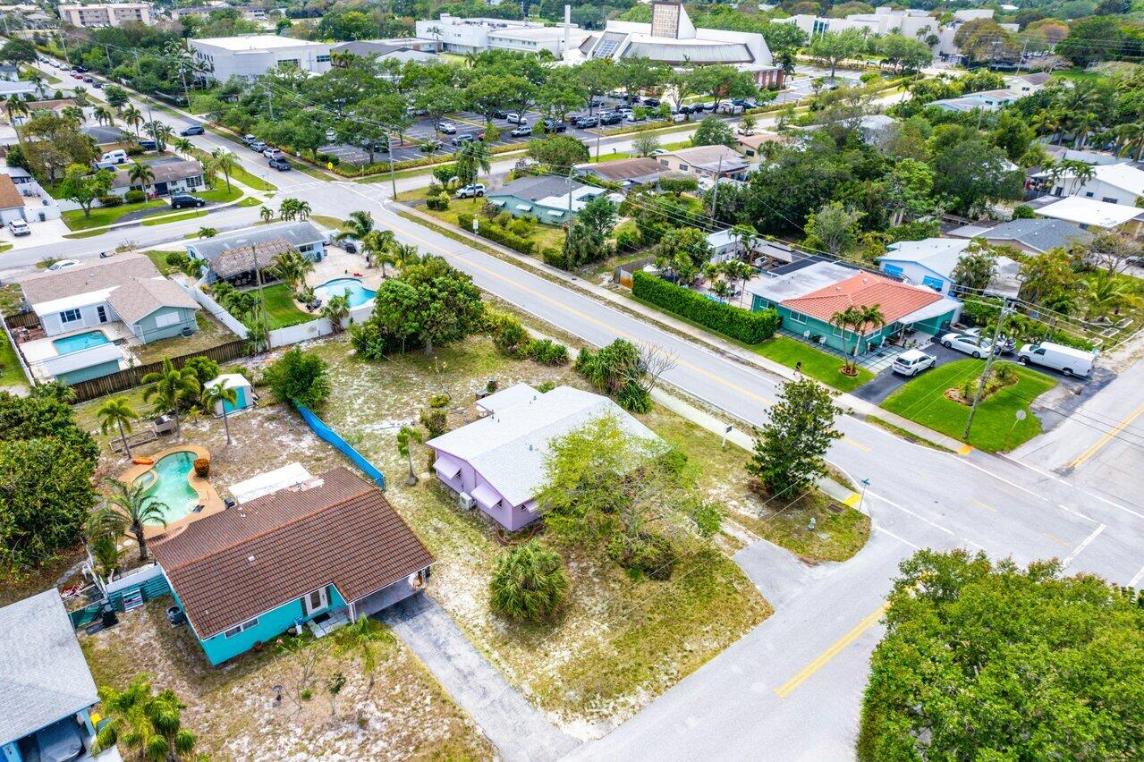 298 SW 2nd Street