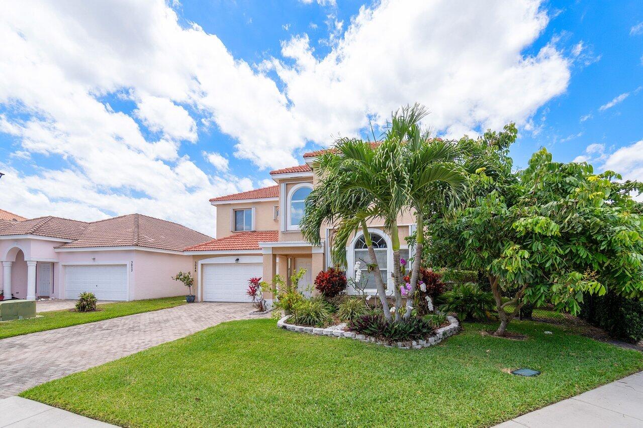 3048 El Camino Real