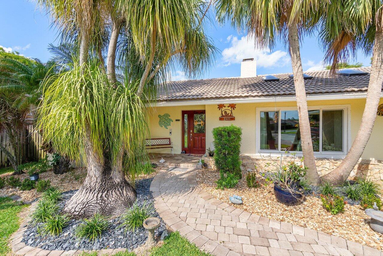 8411 NW 20 Place