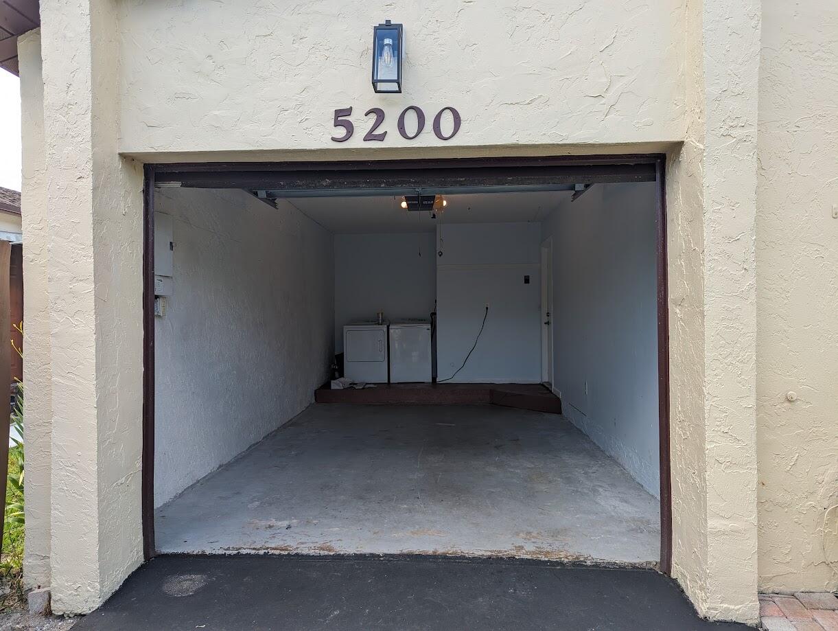 5200 Minto Road
