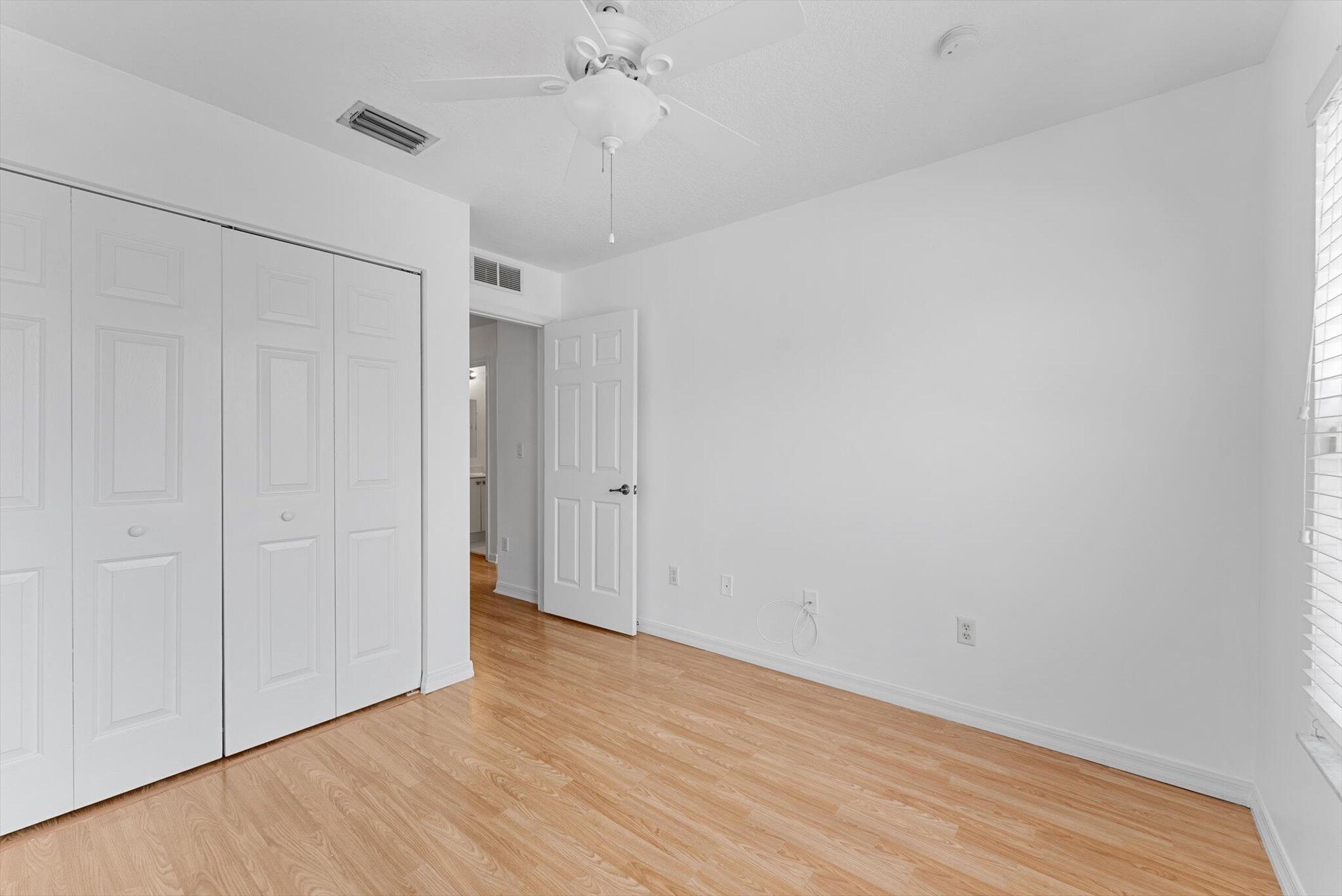 4945 Fulton Street