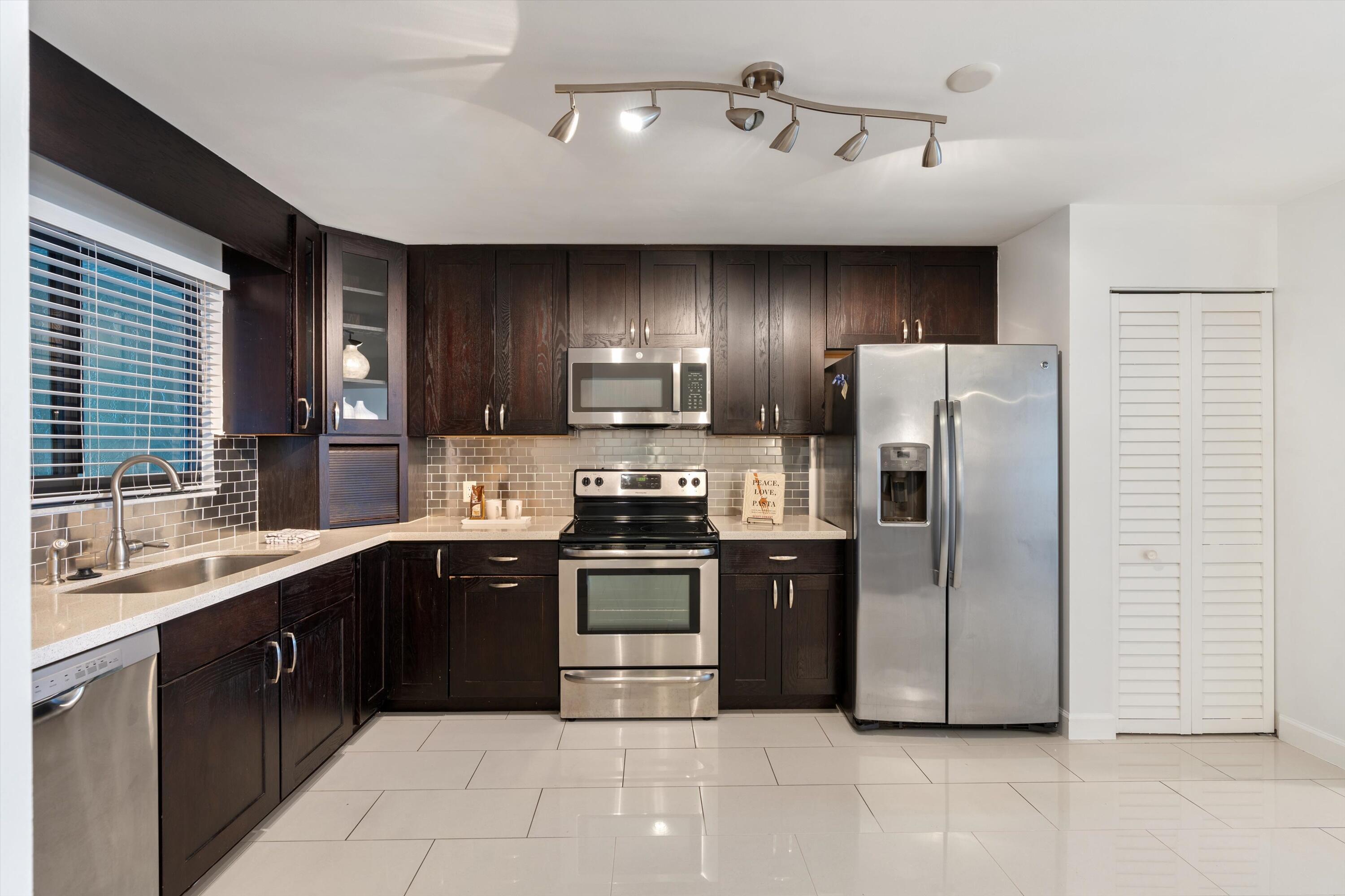 3525 S Ocean Boulevard 411
