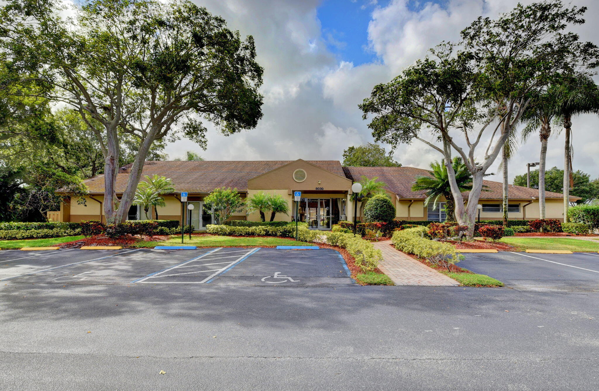 8135 Whispering Palm Drive