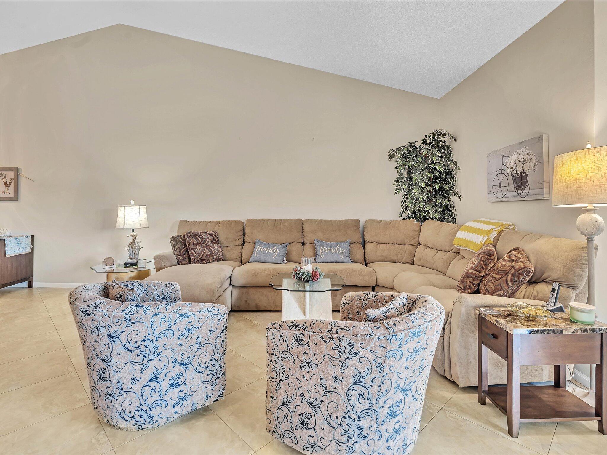 5839 Parkwalk Circle W