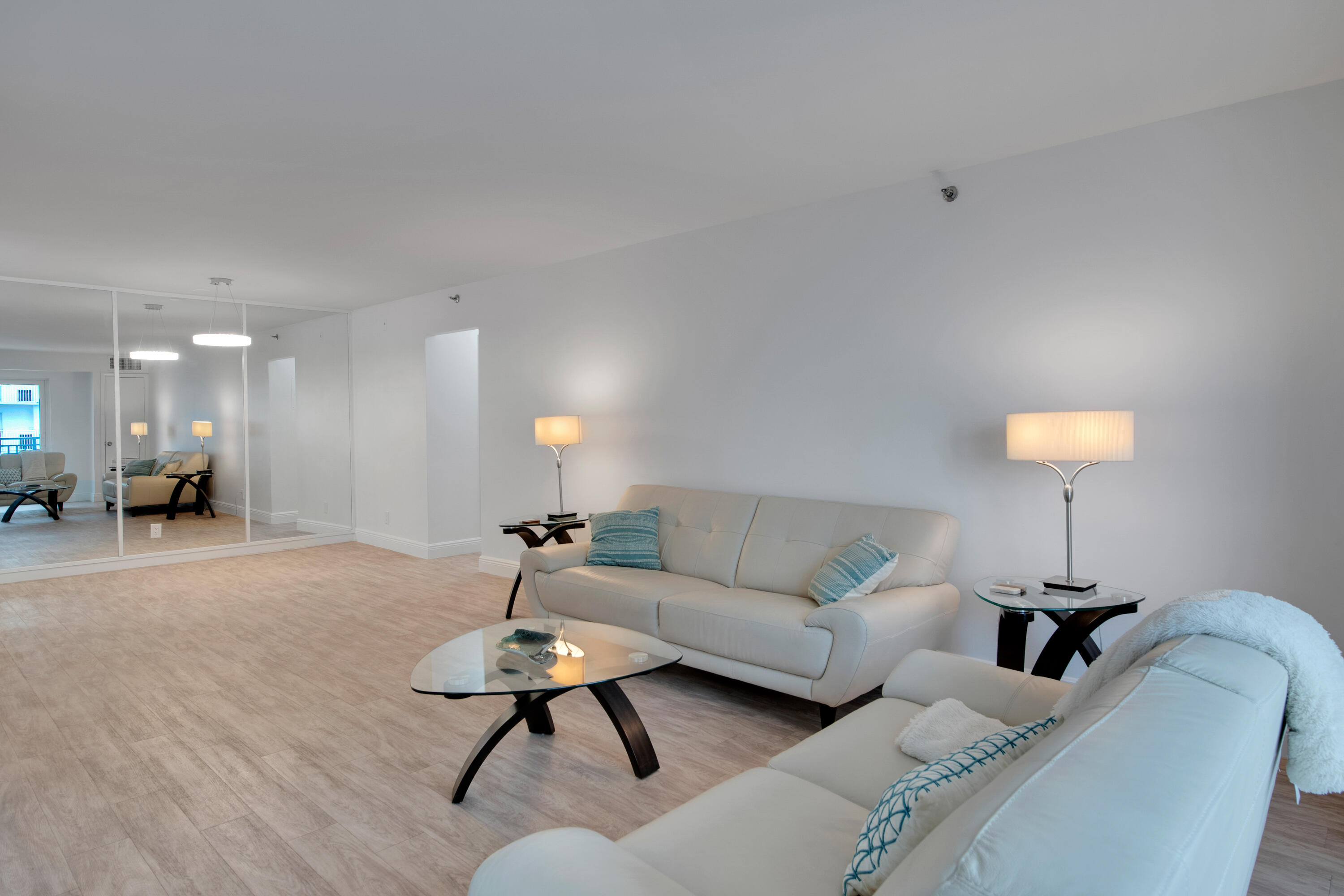 4511 S Ocean Boulevard 404