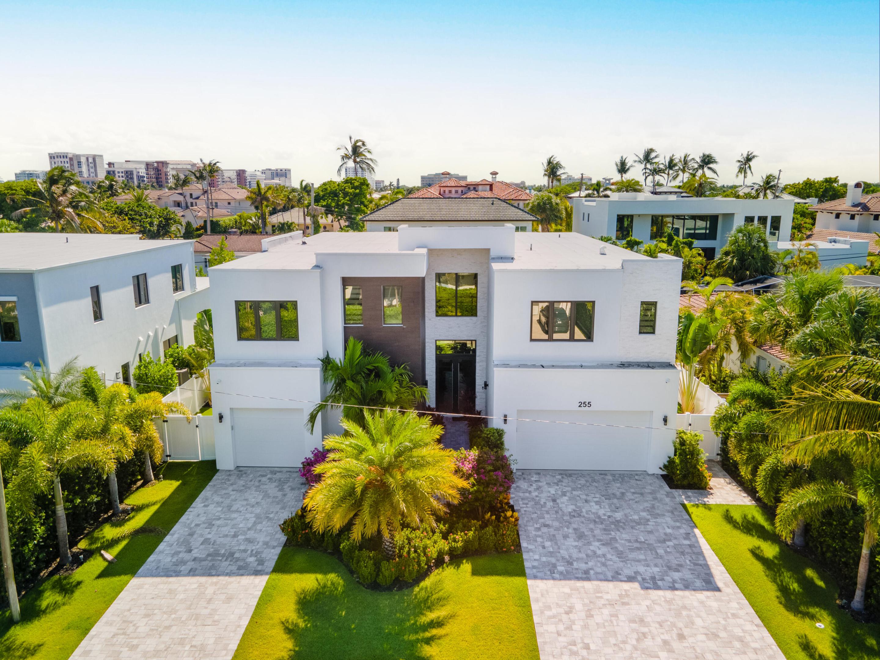 255 NE Spanish Court