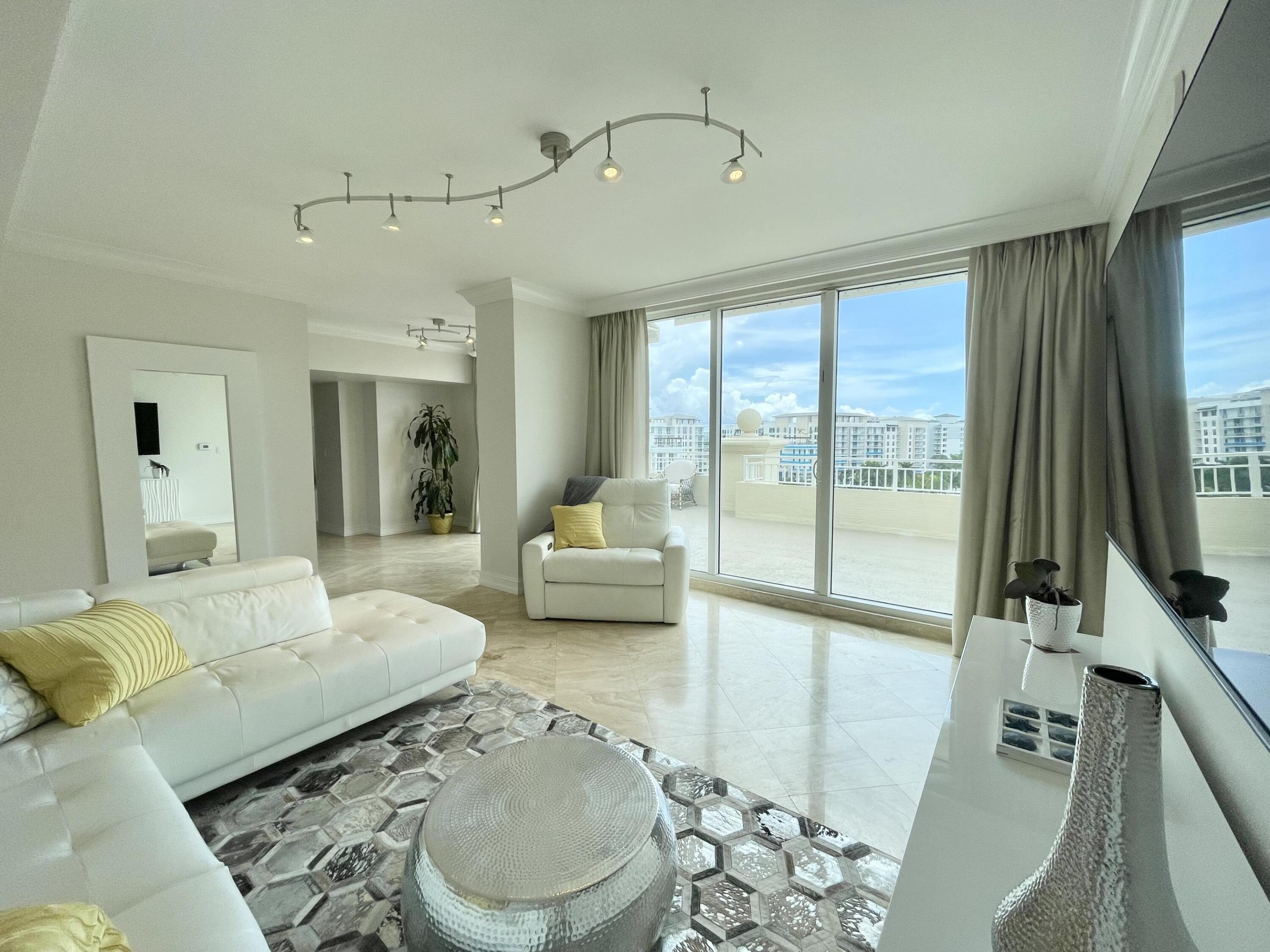 99 SE Mizner Boulevard Ph29