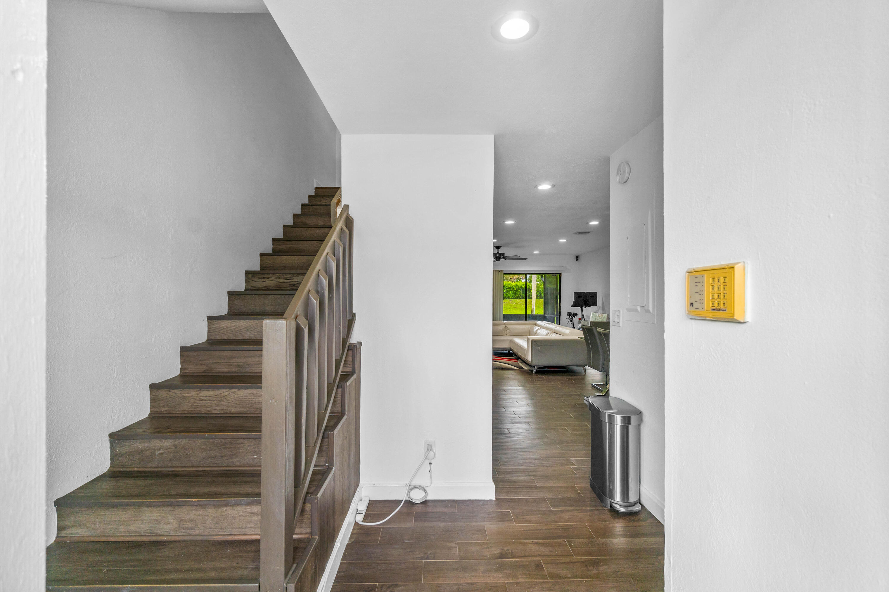 3703 Inlet Circle