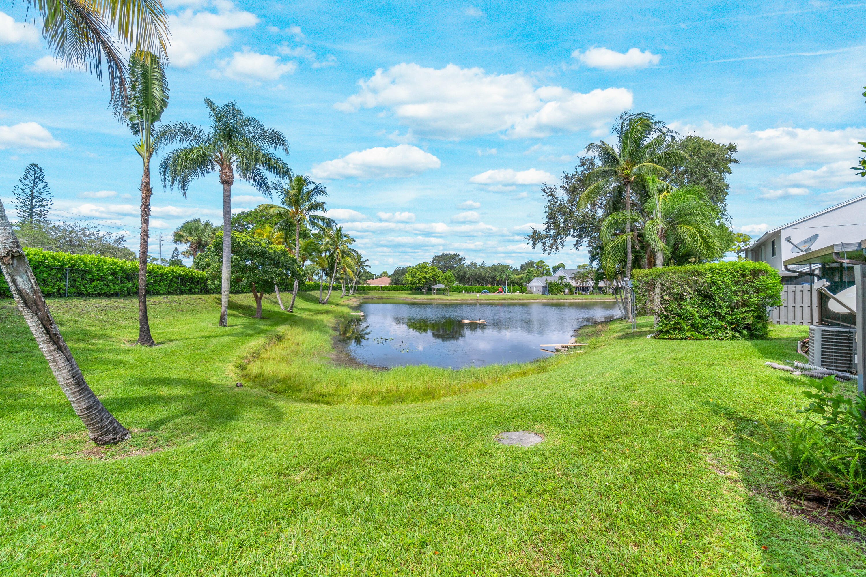 3703 Inlet Circle
