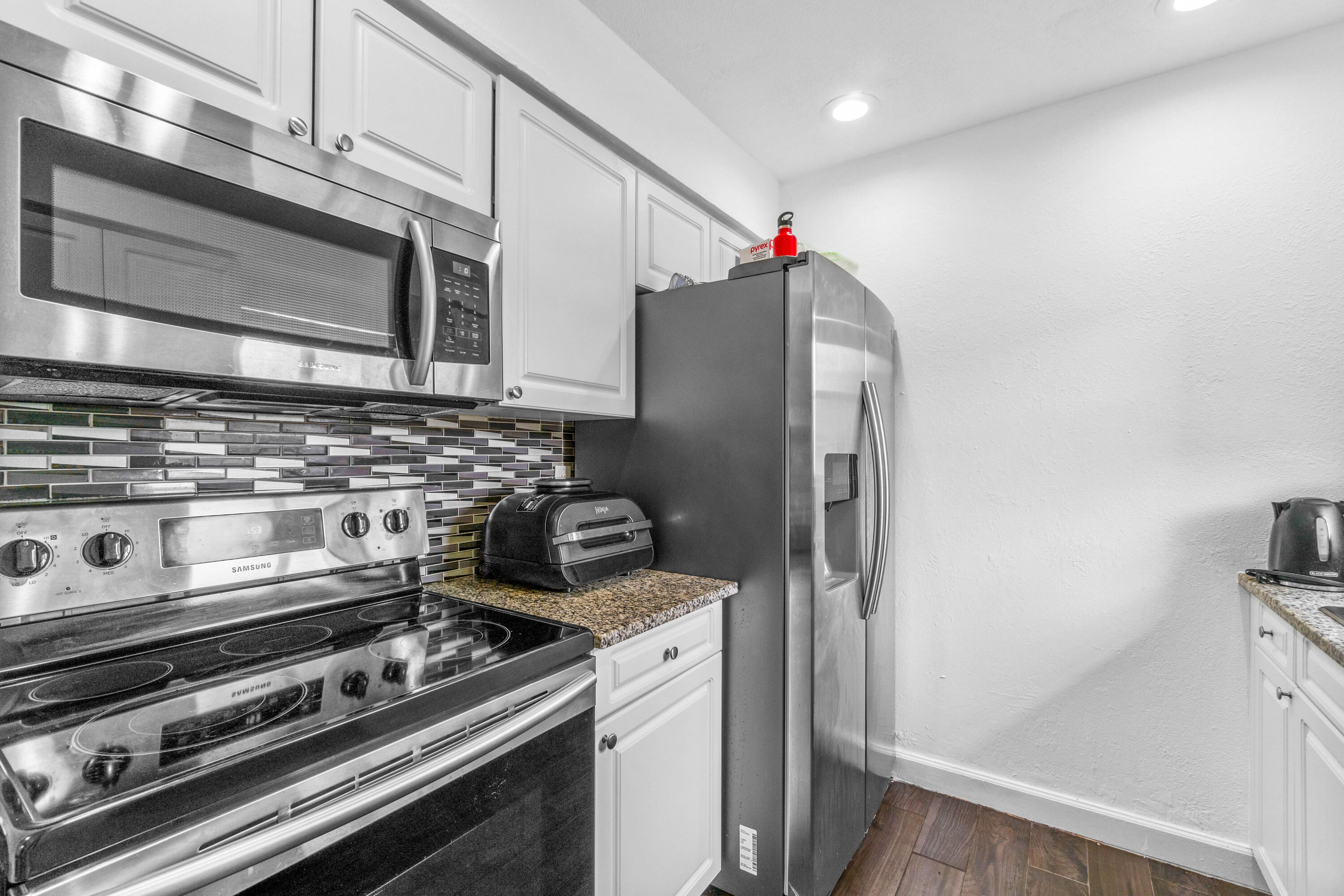 3703 Inlet Circle