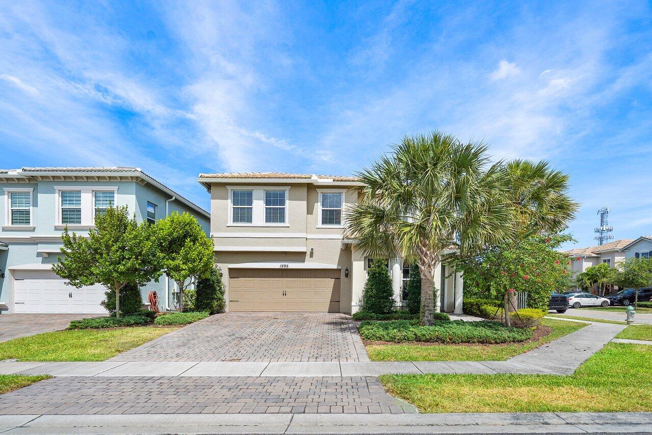 1595 Myrtle Oak Terrace