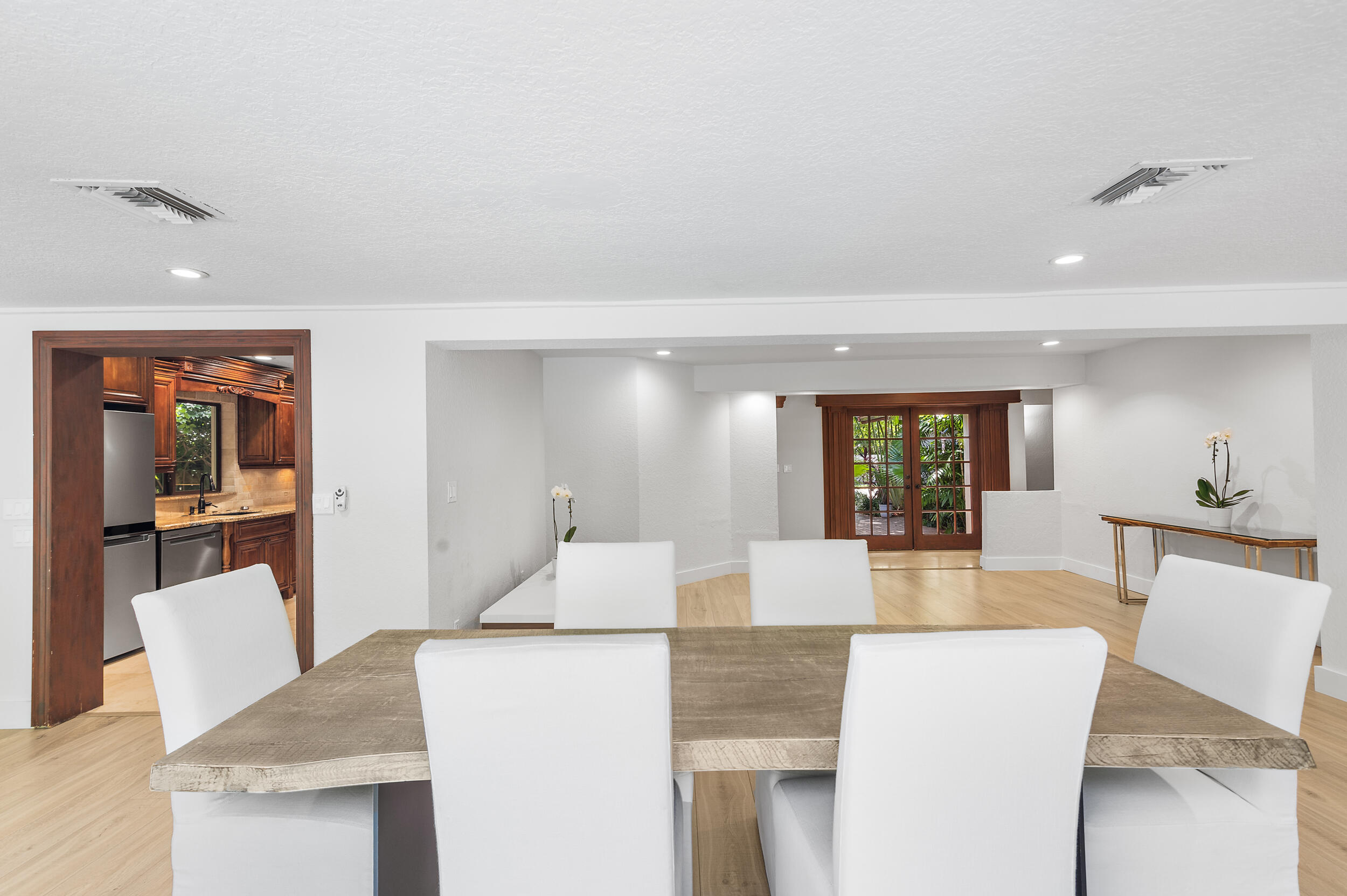 450 NW 14th Avenue