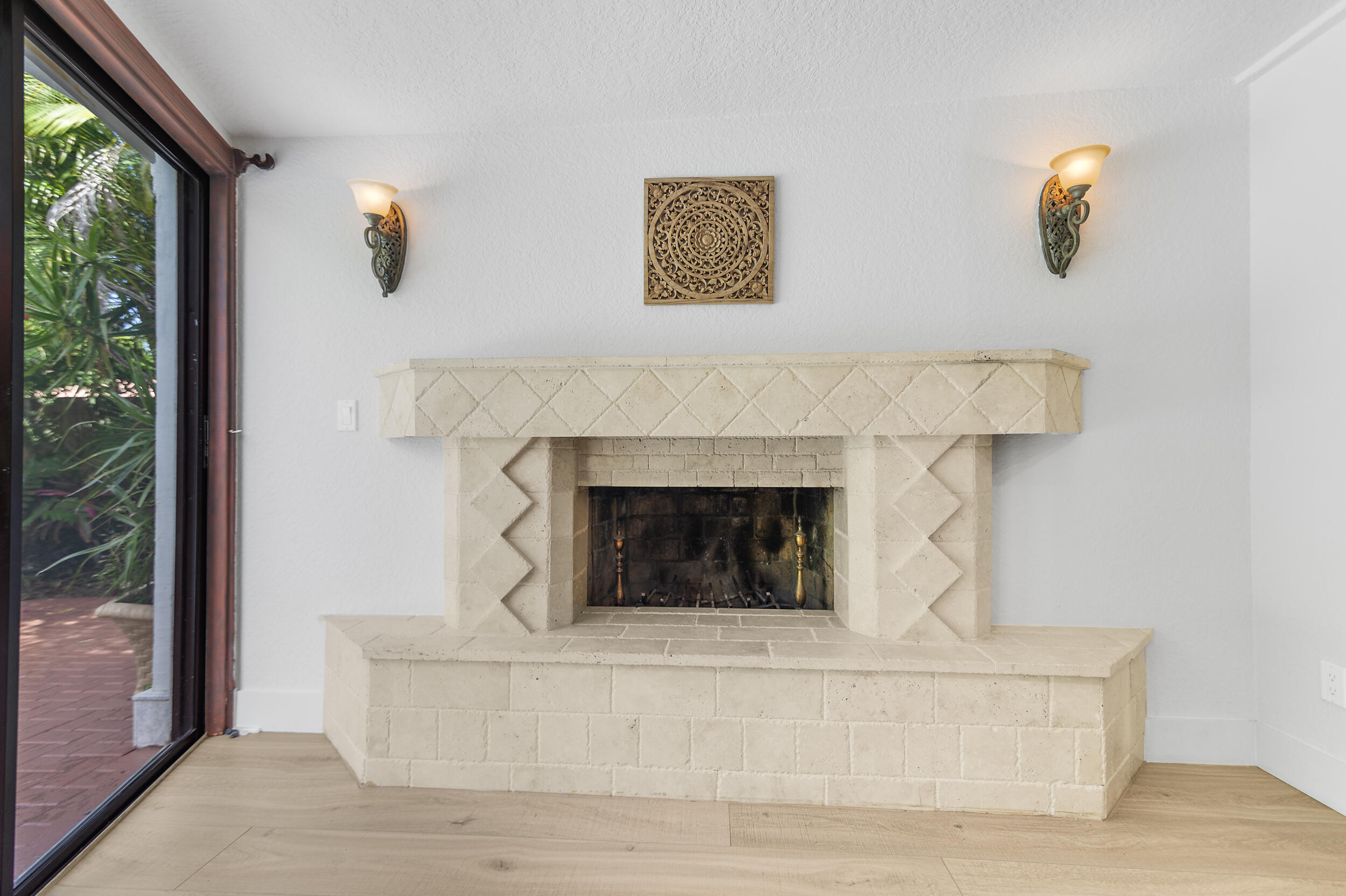 450 NW 14th Avenue