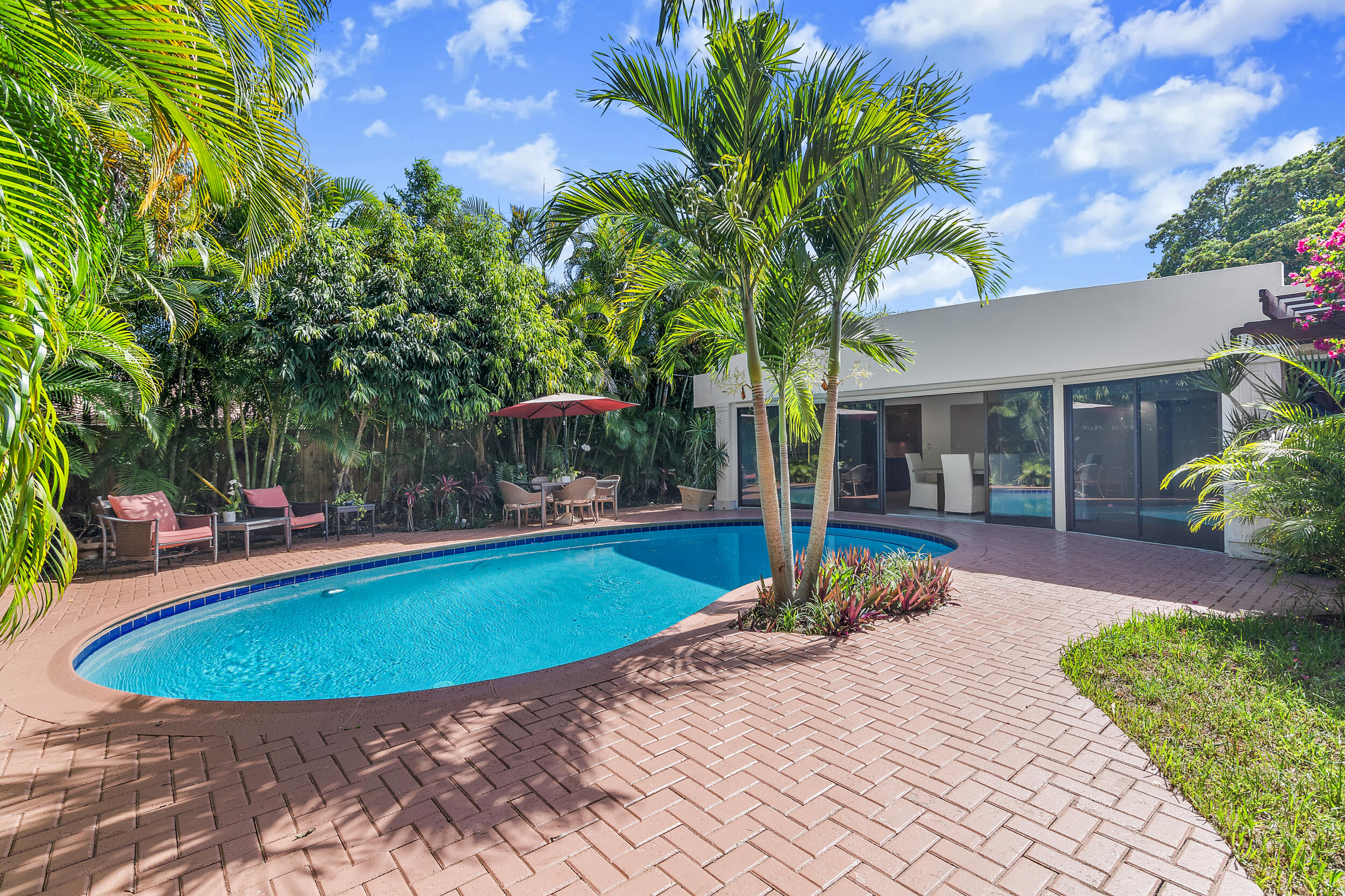 450 NW 14th Avenue