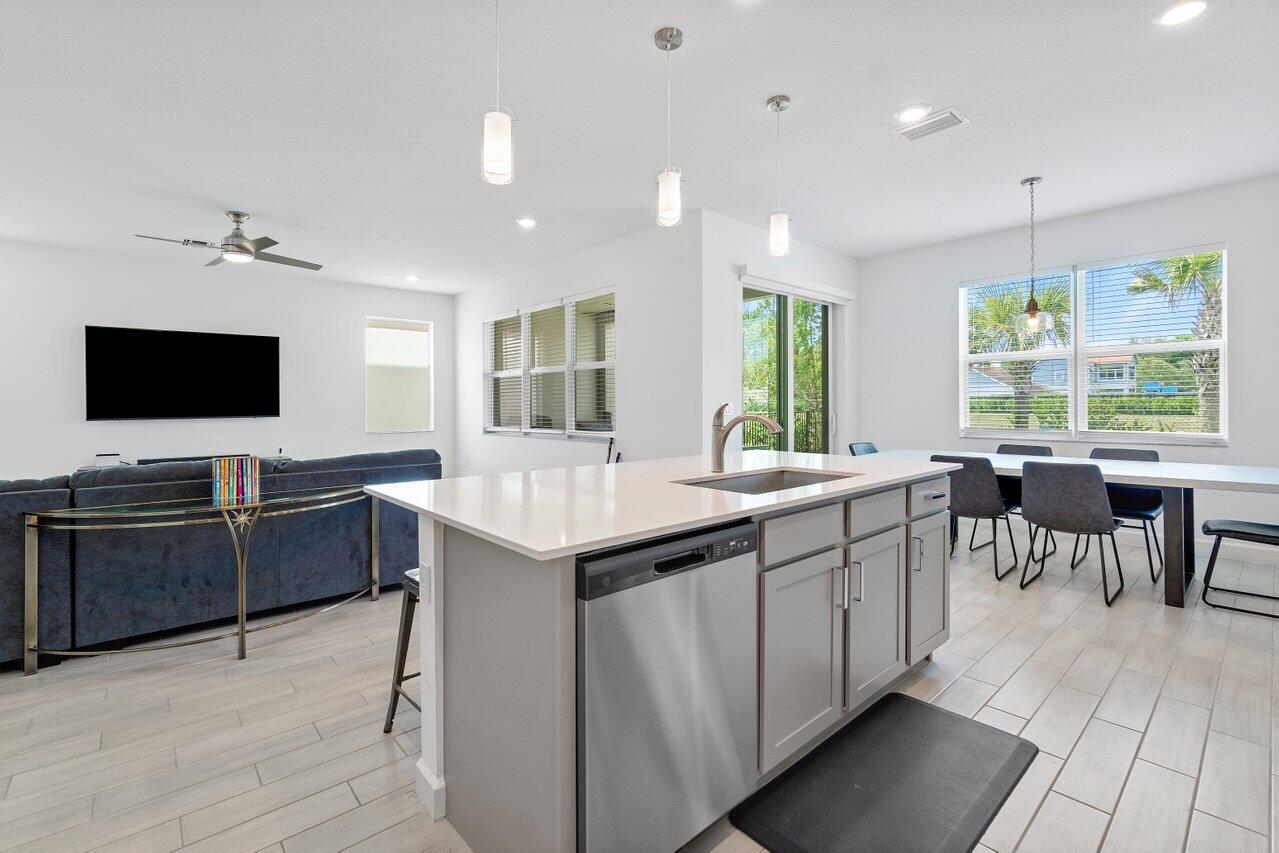 4315 Sylvester Palm Drive