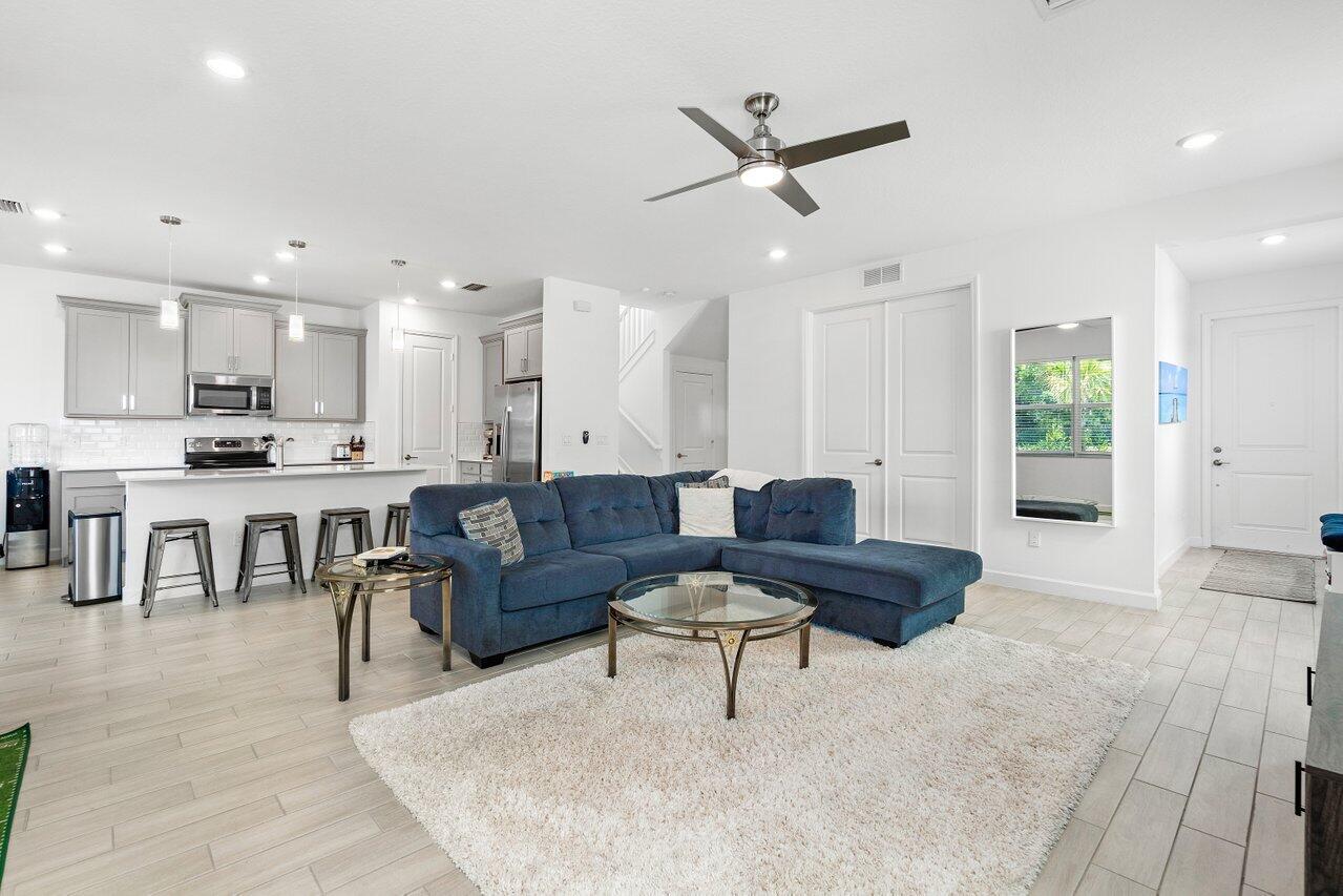 4315 Sylvester Palm Drive