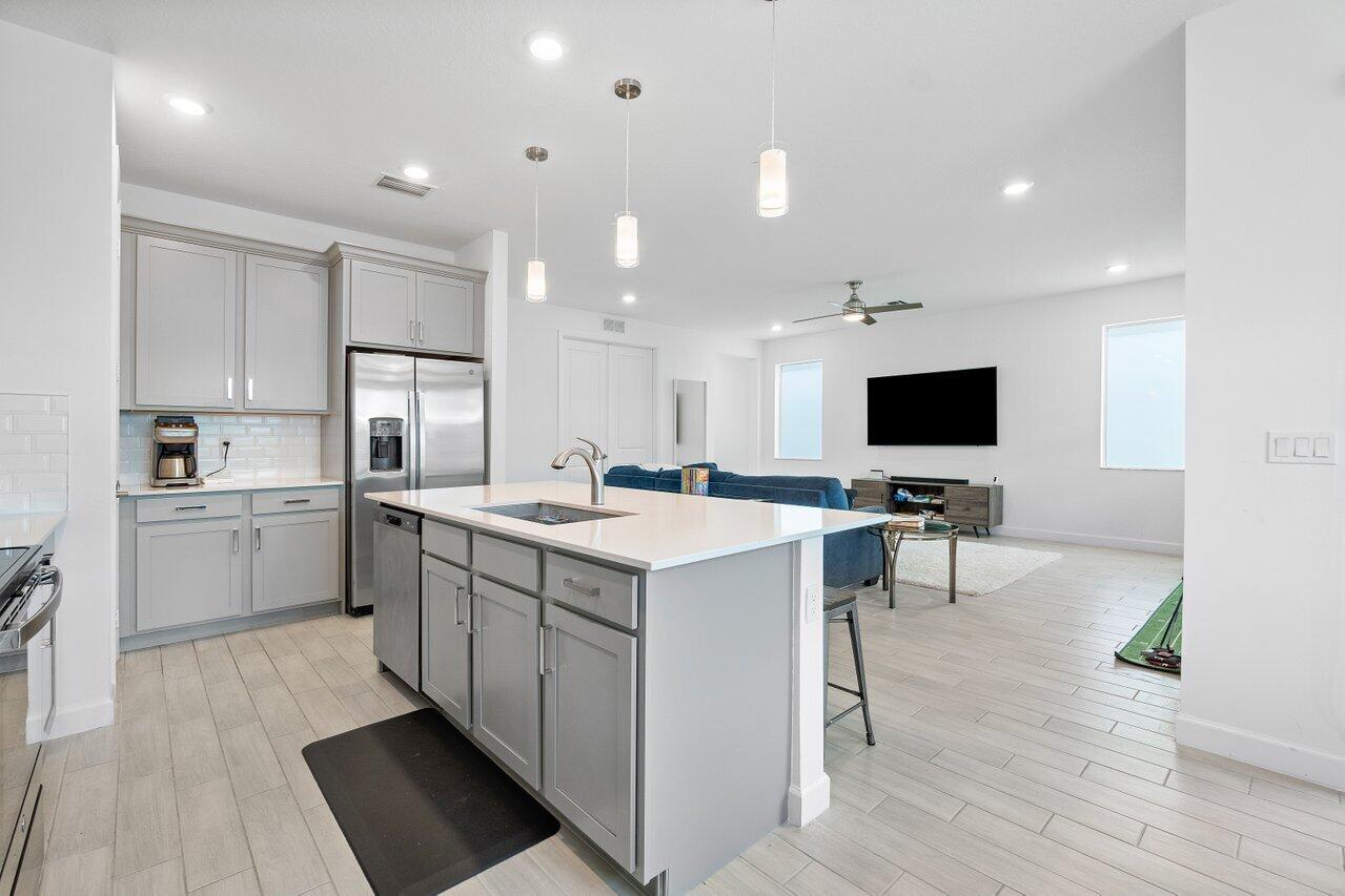 4315 Sylvester Palm Drive