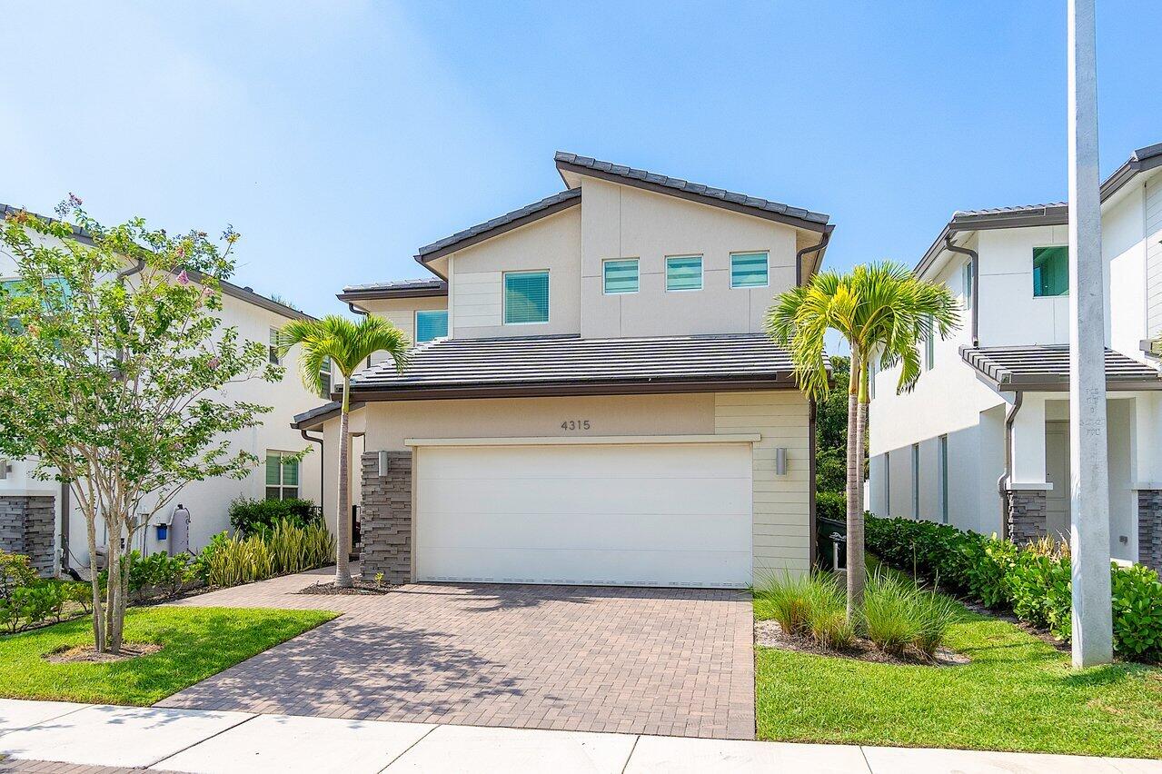 4315 Sylvester Palm Drive