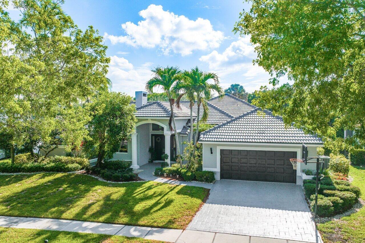 5761 Paddington Way