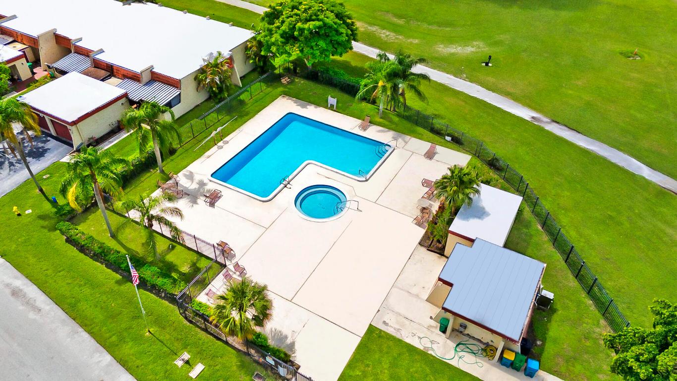 9442 NW 65th Street D5