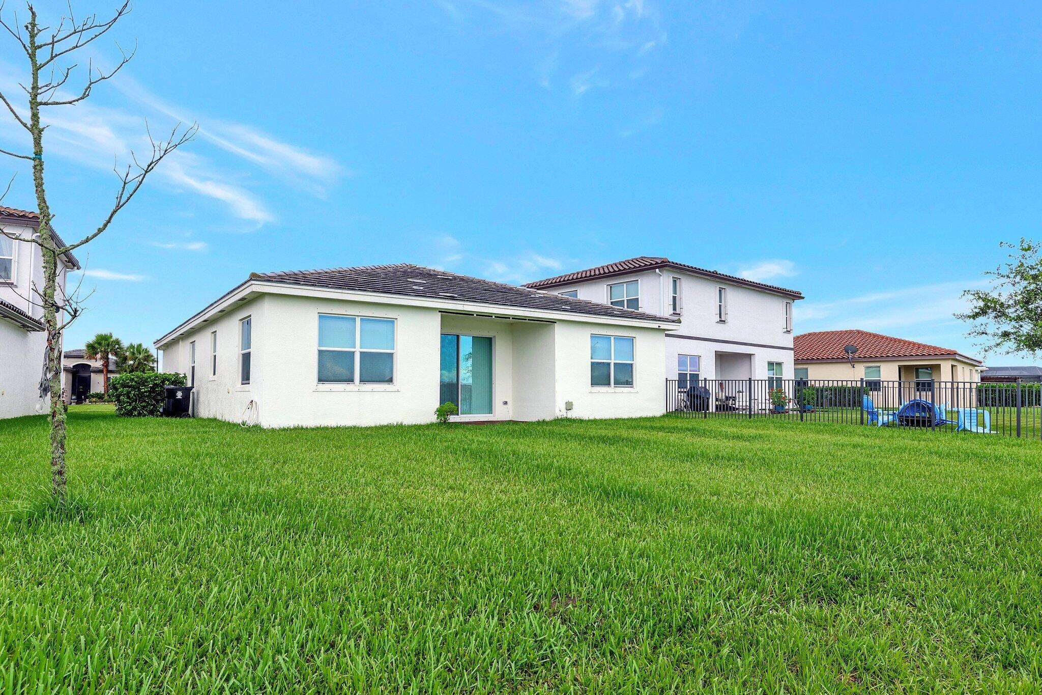8271 NW Greenbank Circle, Port St. Lucie