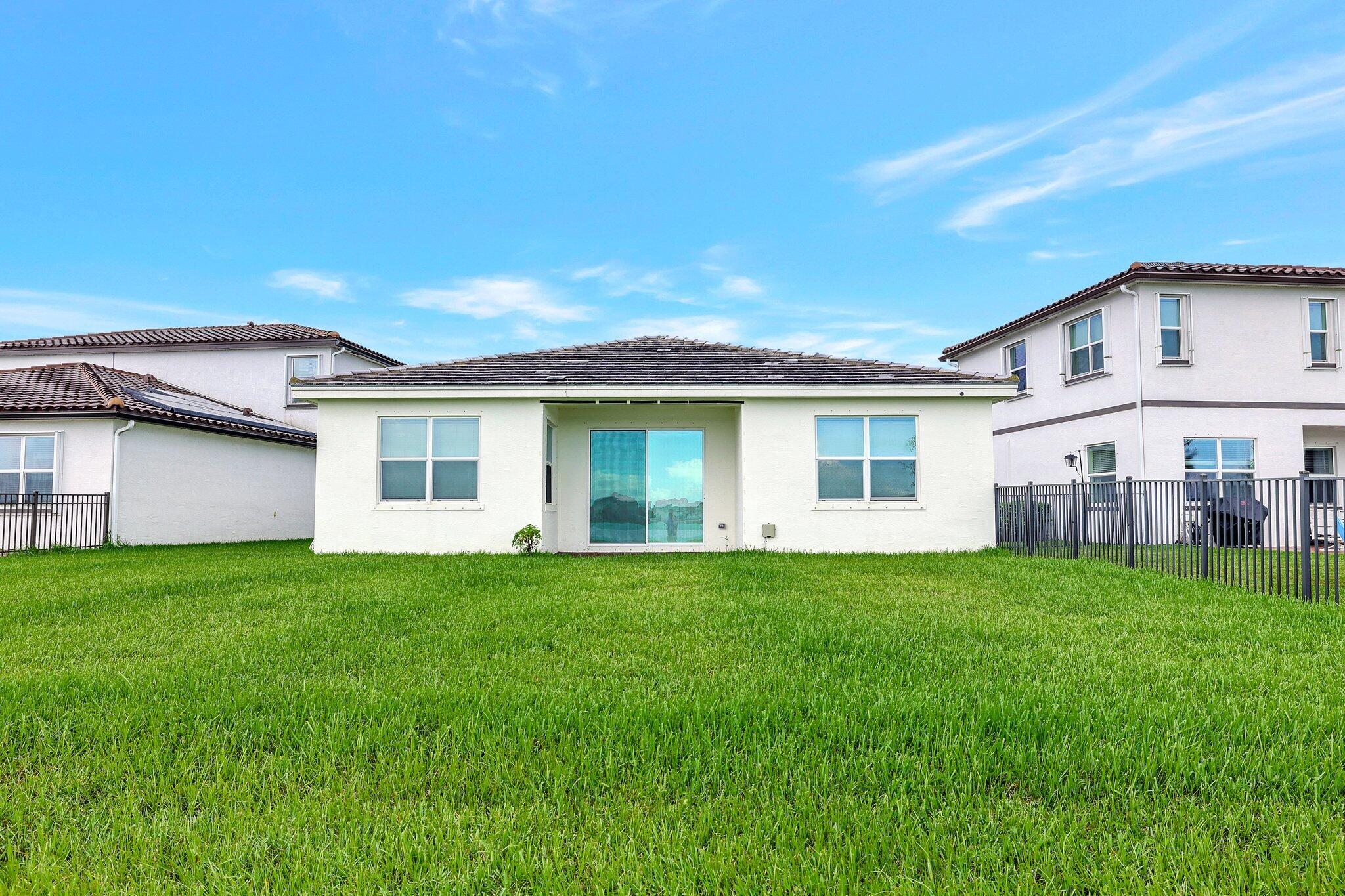 8271 NW Greenbank Circle, Port St. Lucie