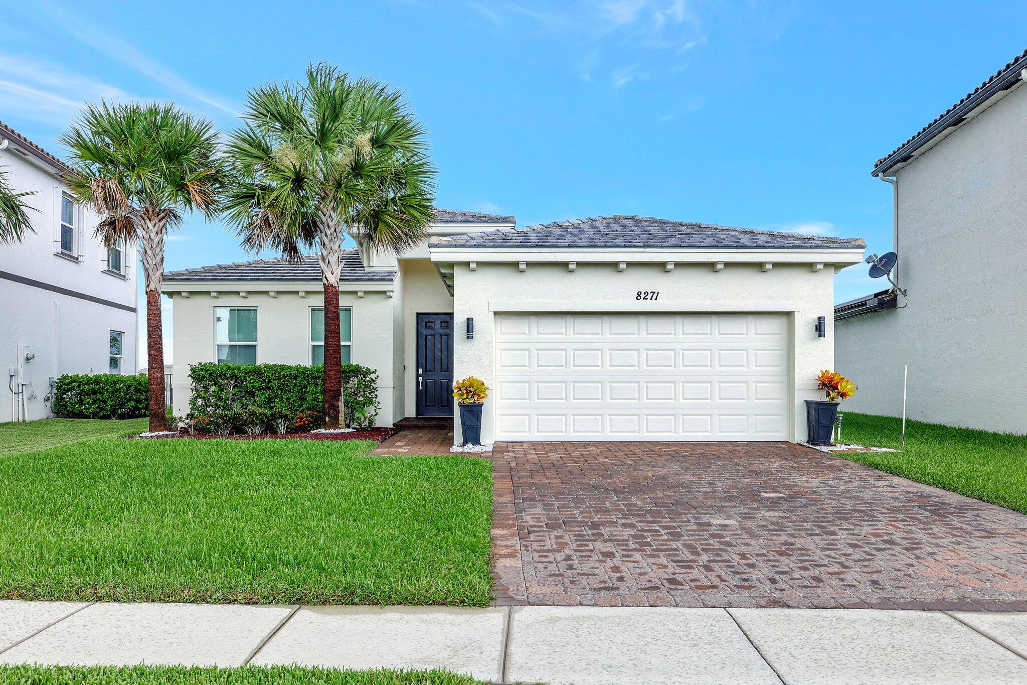 8271 NW Greenbank Circle, Port St. Lucie