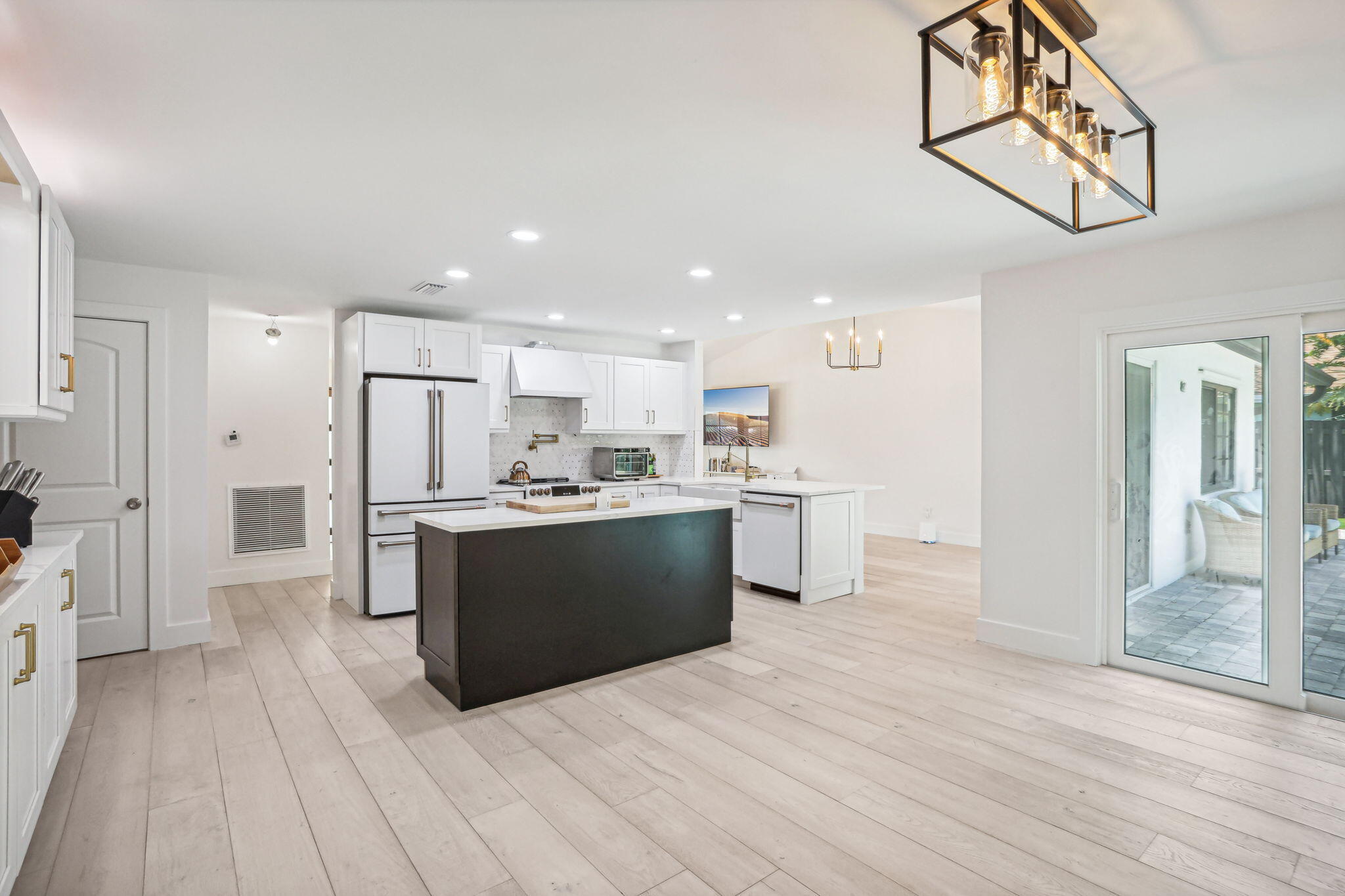 3757 NW 7th Court