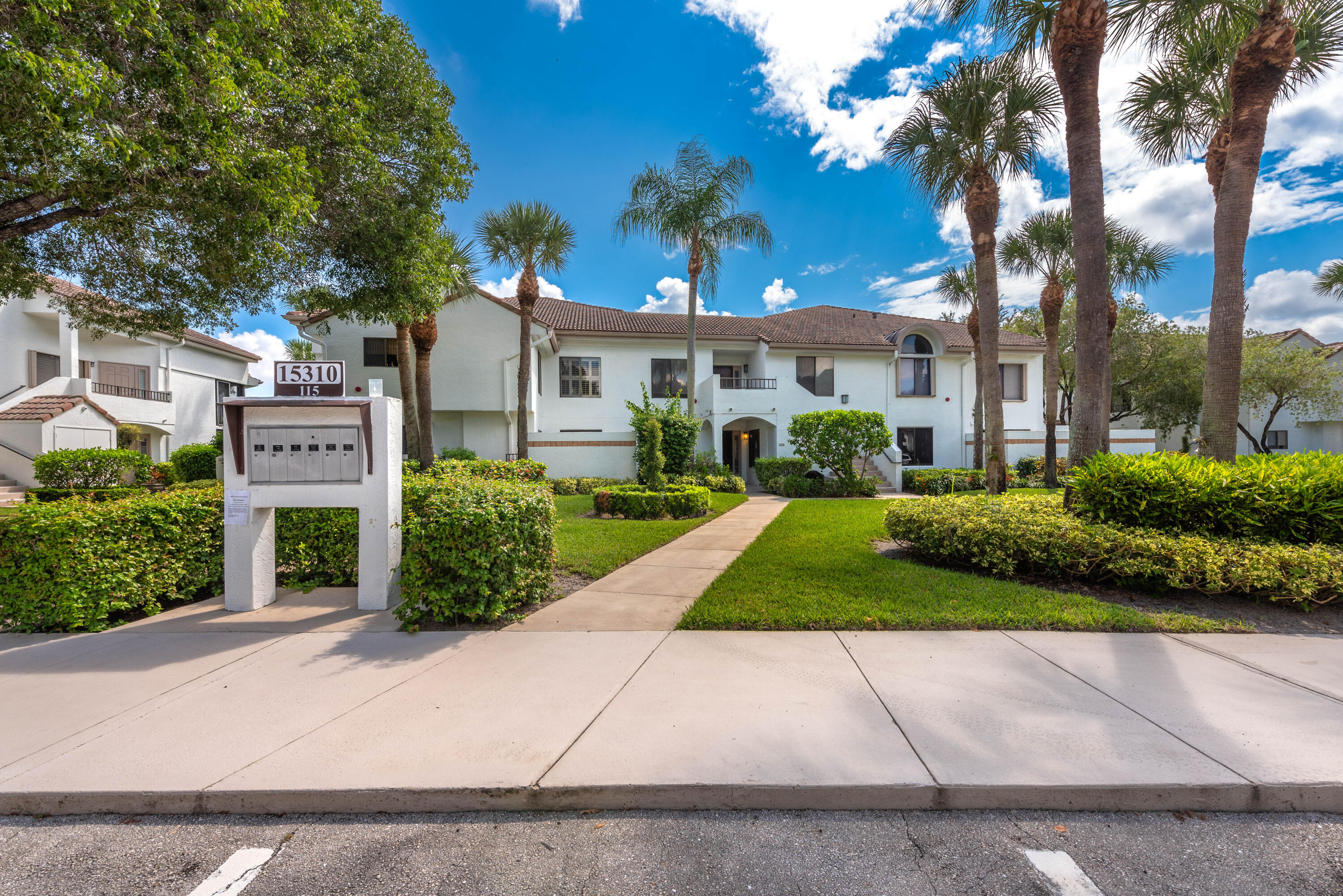 15310 Strathearn Drive 11502