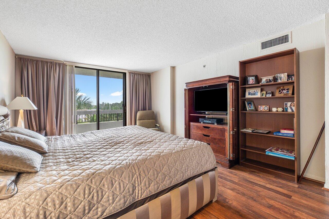 23200 Camino Del Mar 504