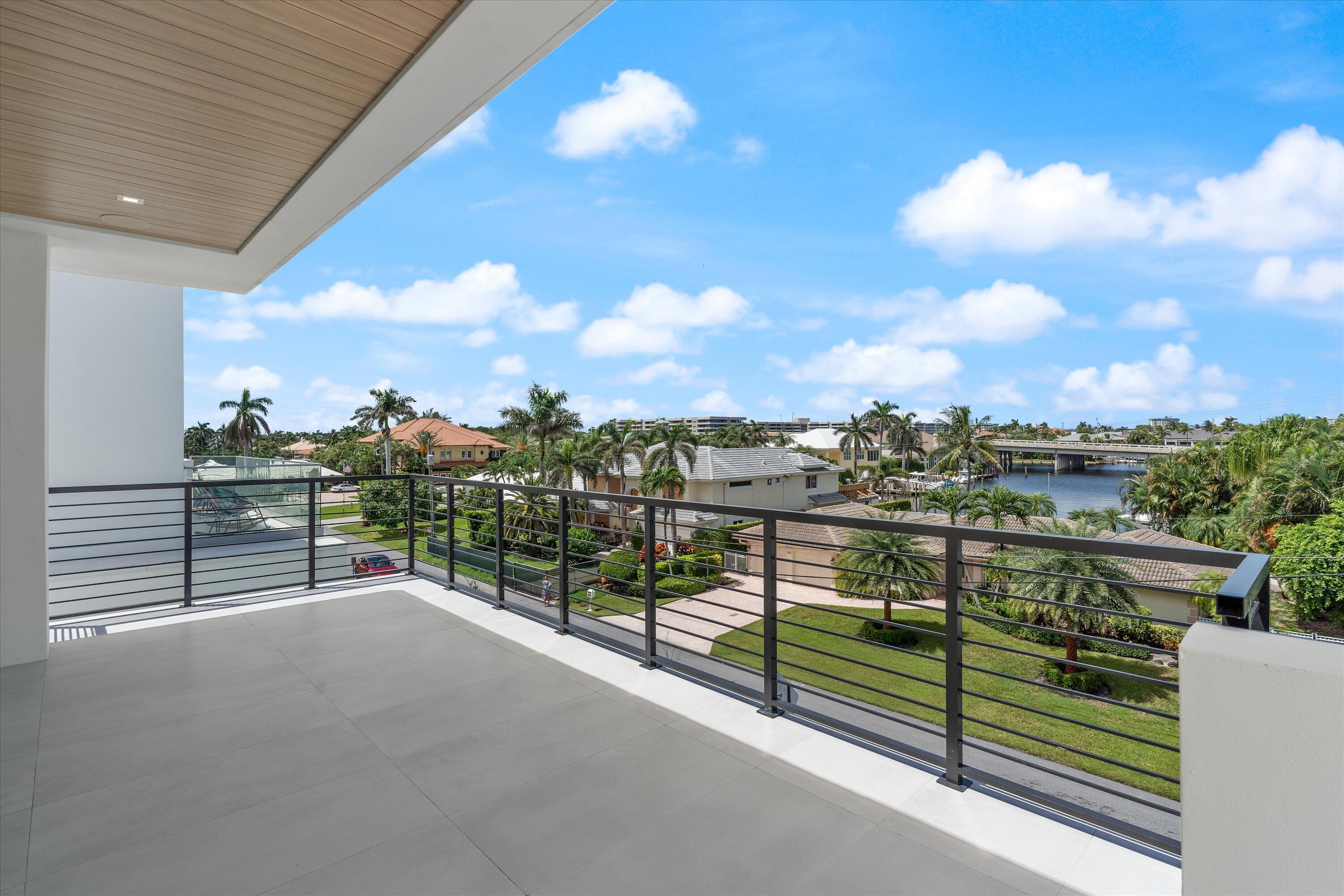 1066 Del Harbour Drive