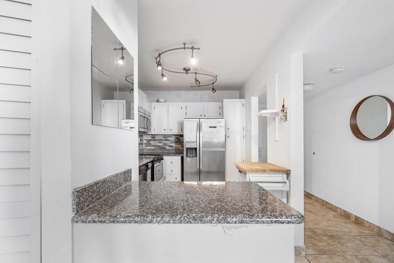 3731 N Country Club Drive Drive 428